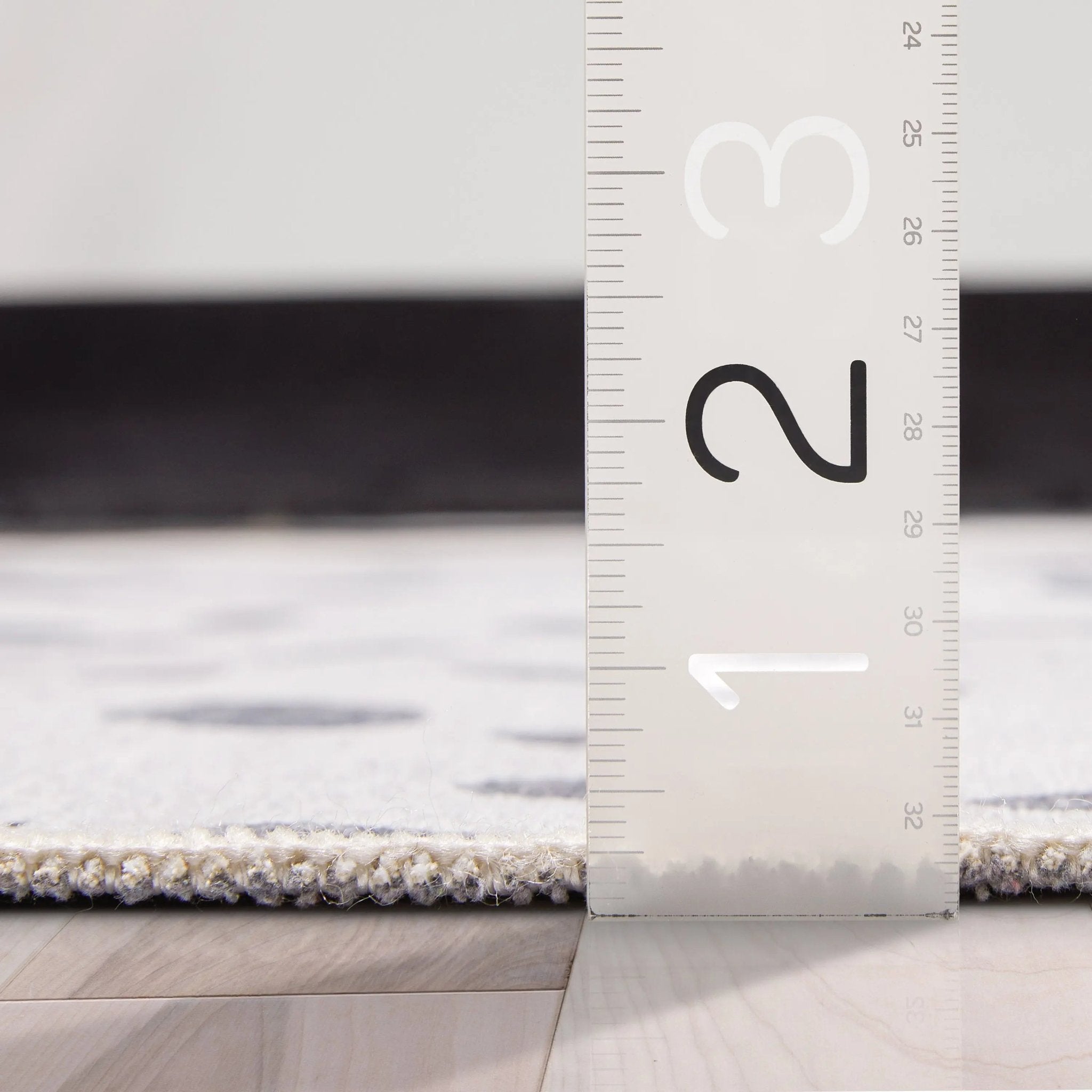 Animal Dots Modern Ivory Black Area Flat-Weave Rug、mySite、gigharbornorthrealestate