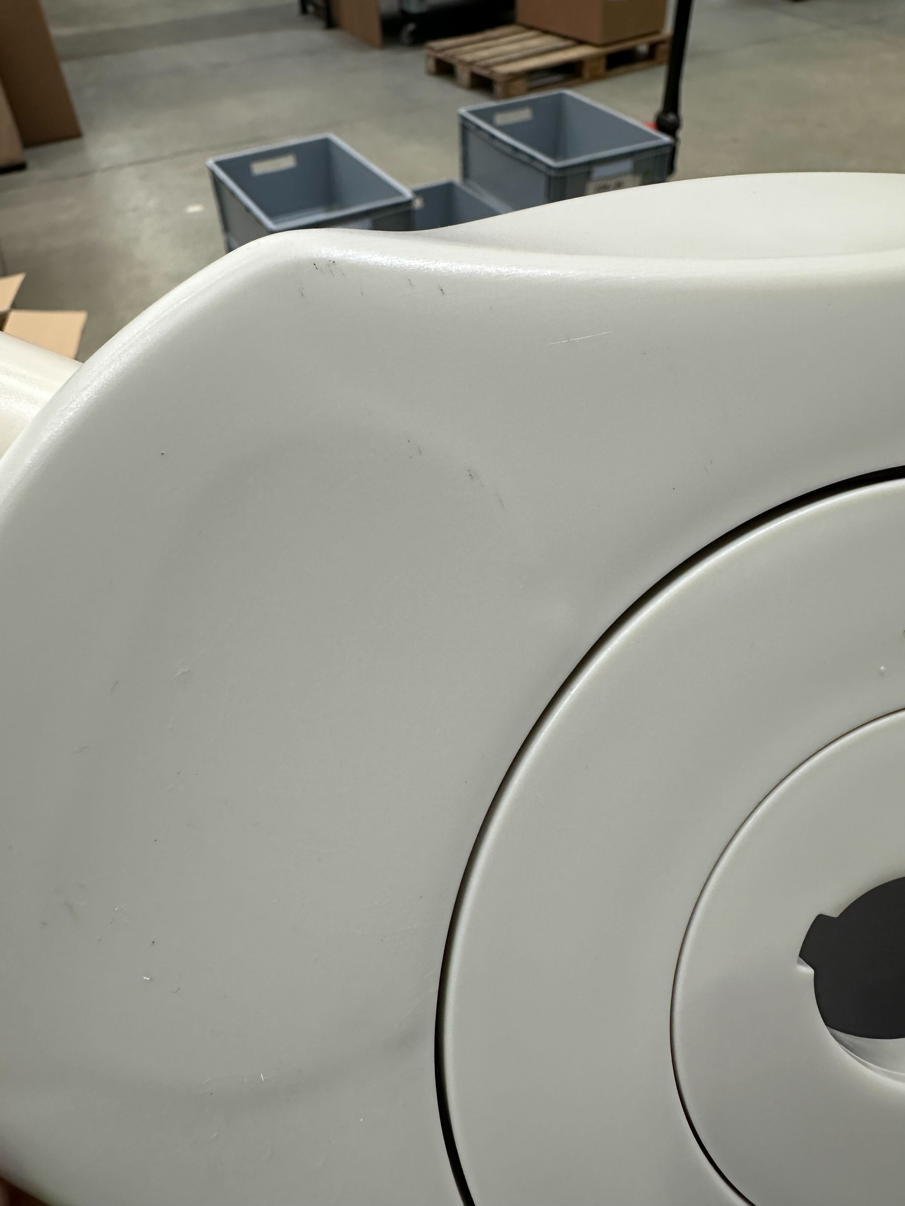  Outlet - Tiny Love Stationary Activity Center - Black & White、mySite、merchandisen