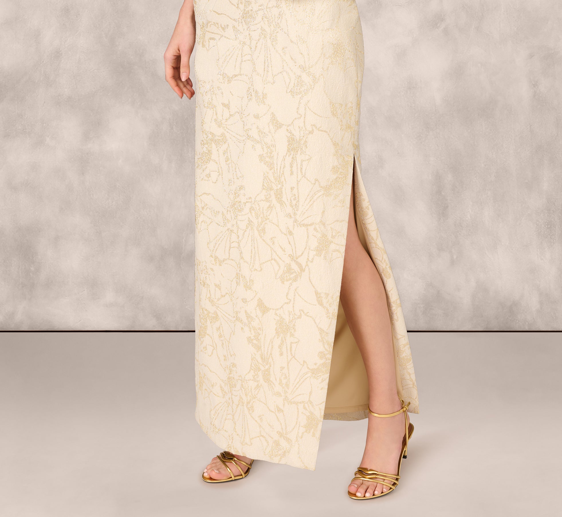 One Shoulder Metallic Stretch Jacquard Column Gown In Light Gold、mySite、solidvoid