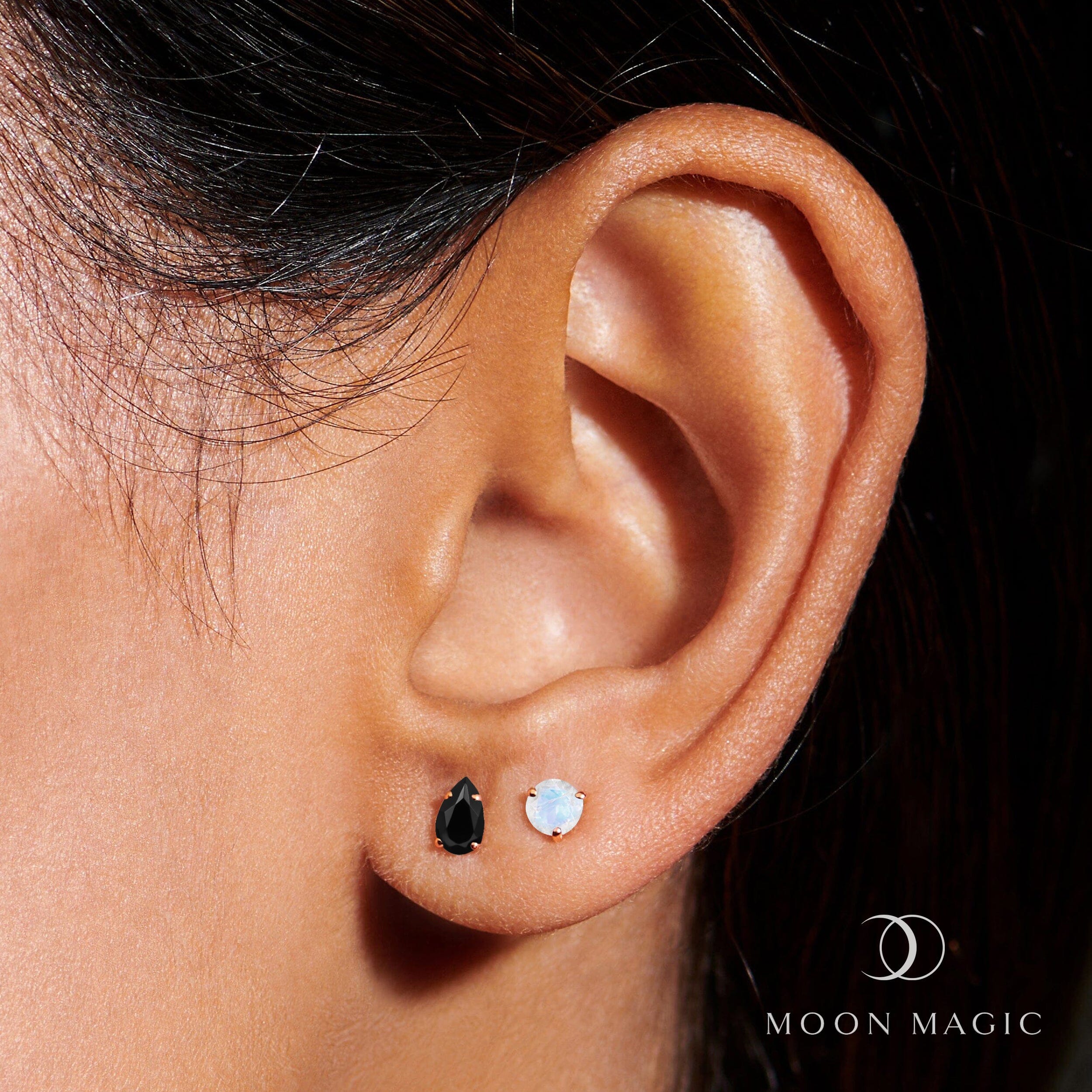 Black Obsidian Moonstone Petite Teardrop & Round Studs、mySite、hinf8tx79