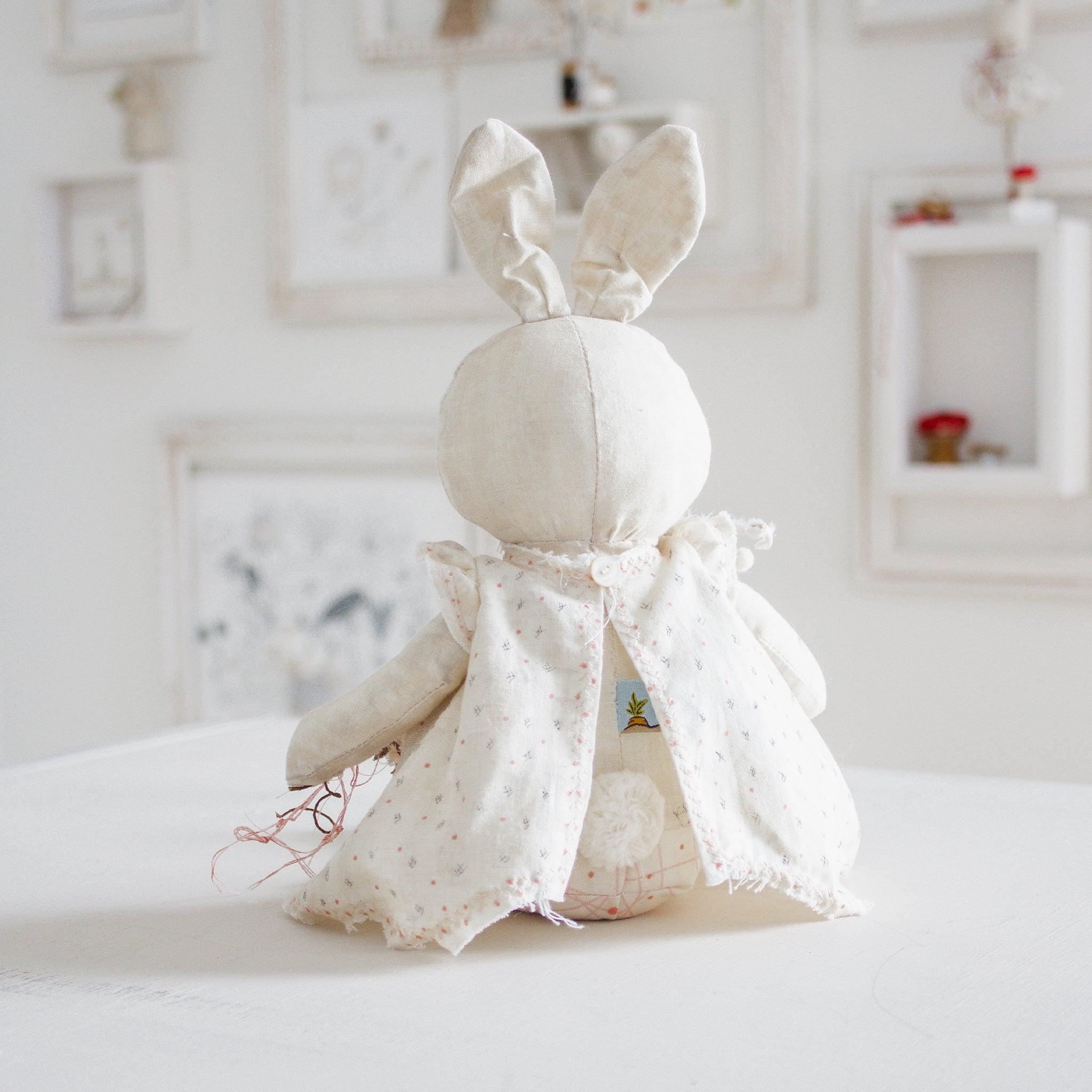 RETIRED - Hutch Studio Original - May Nosegay - Hand-Crafted Cotton Bunny、mySite、g9winljtr
