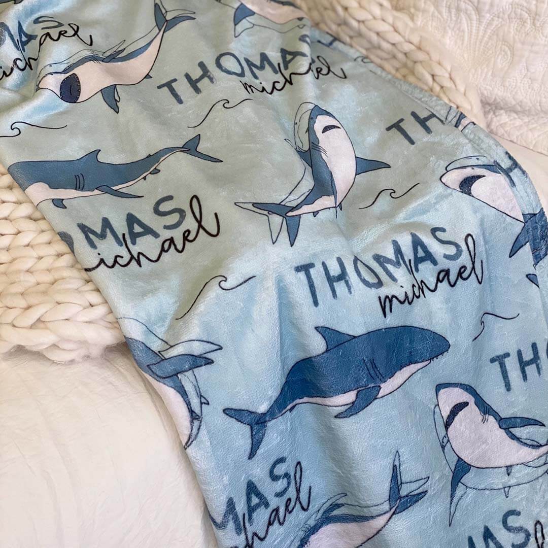  Smiling Sharks Personalized Toddler Blanket、mySite、layawaytickets