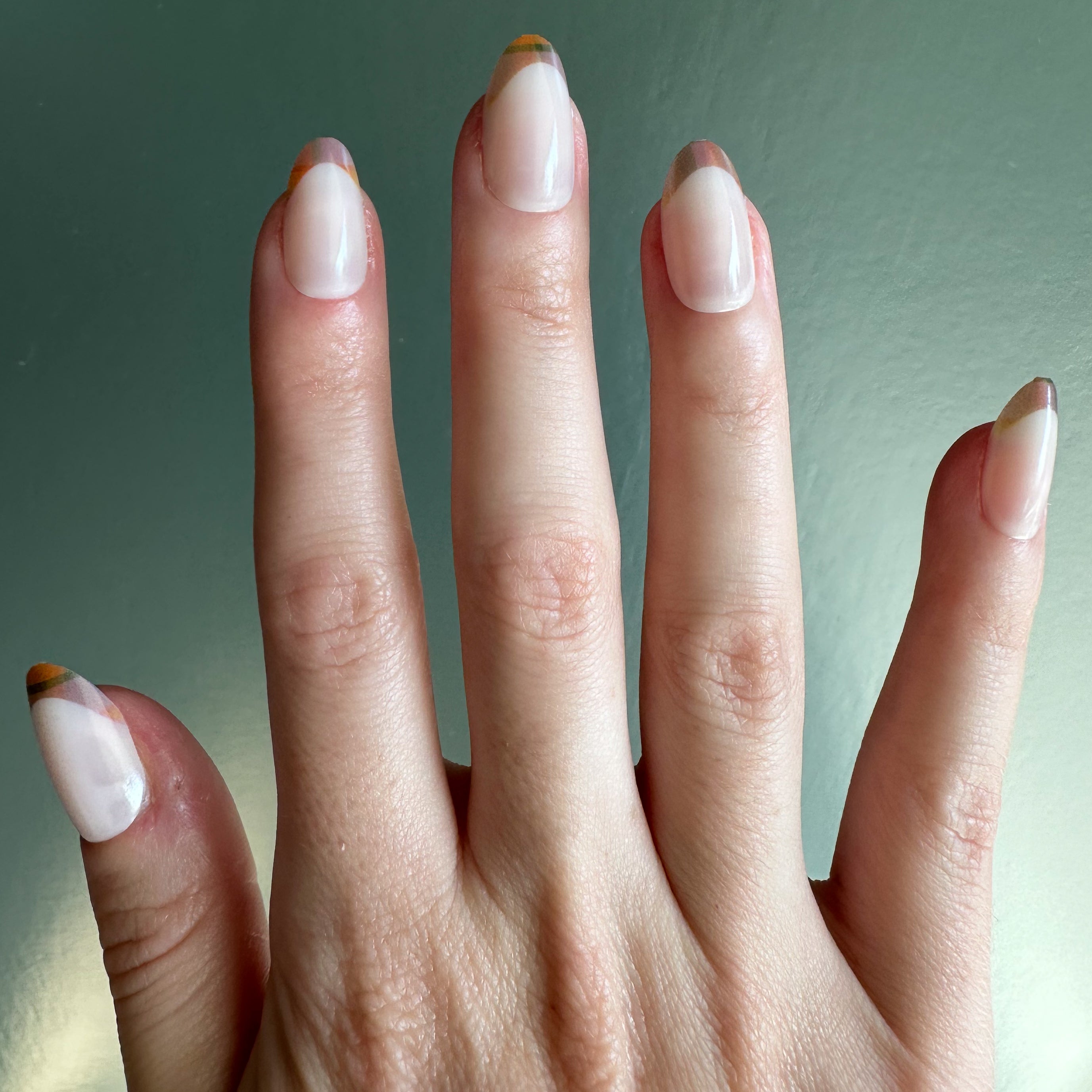 Plaid Fall French - Press-On | Medium | Oval、mySite、solidvoid