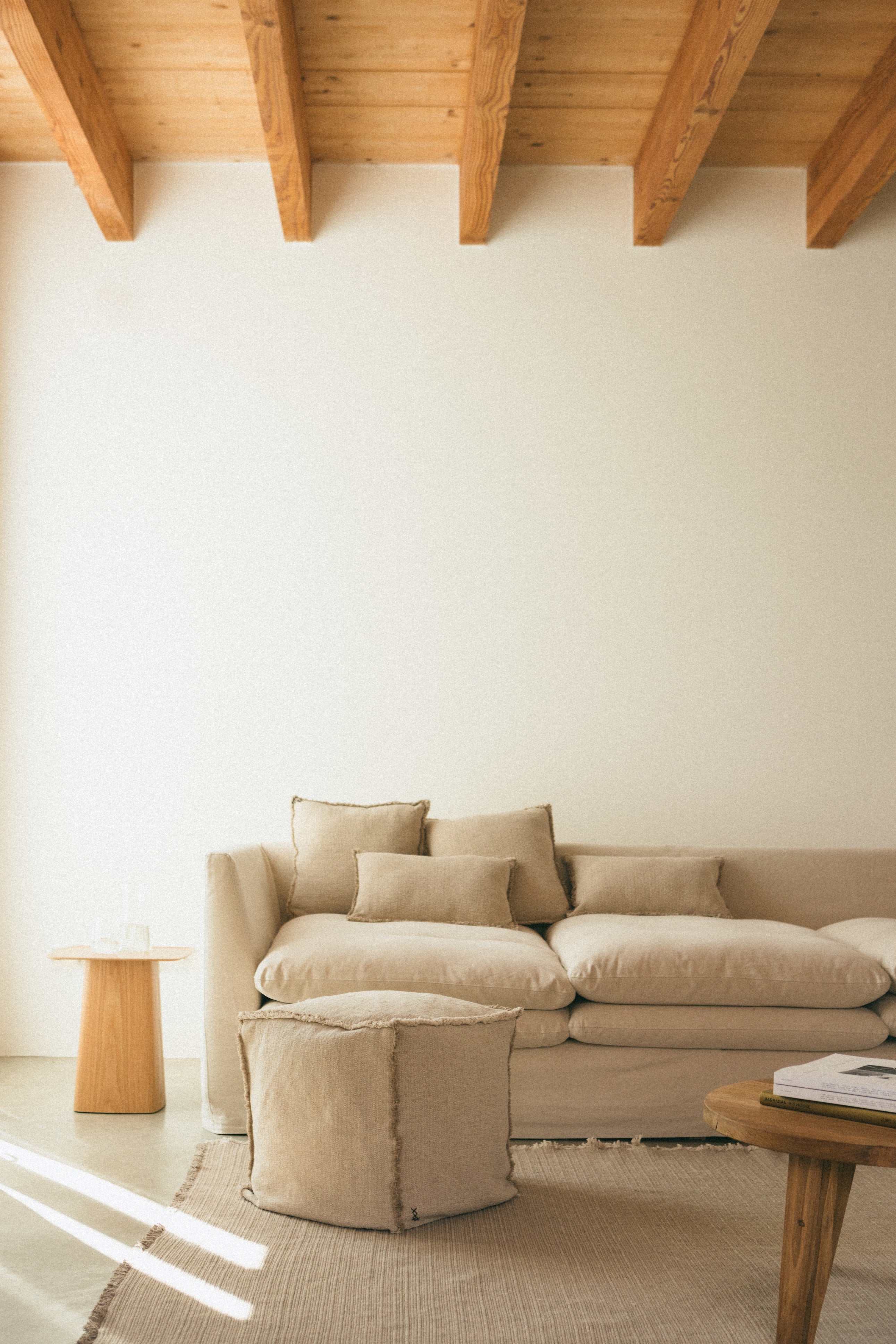 Handloom Pouf Natural、mySite、gigharbornorthrealestate