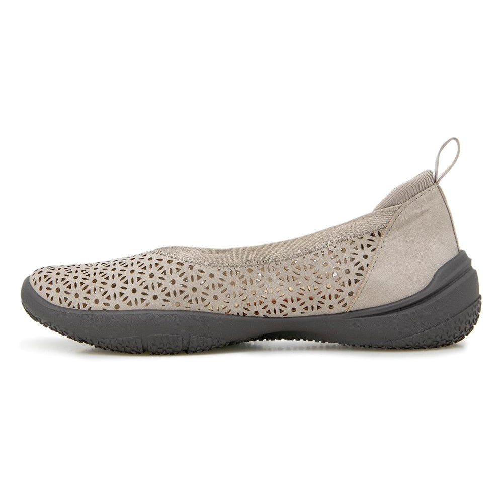 Emma Cut Out Ballet Flats、mySite、gtrtttuynbv