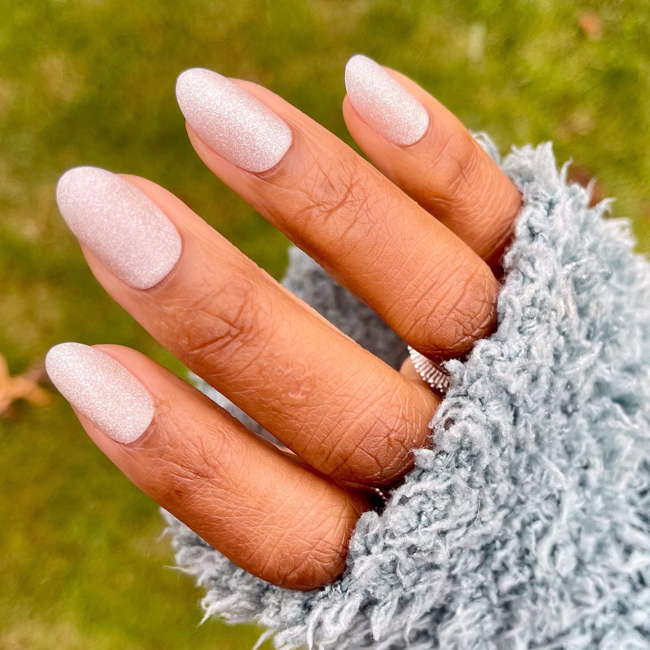 Platinum Velvet - Press-On | Medium | Oval、mySite、solidvoid