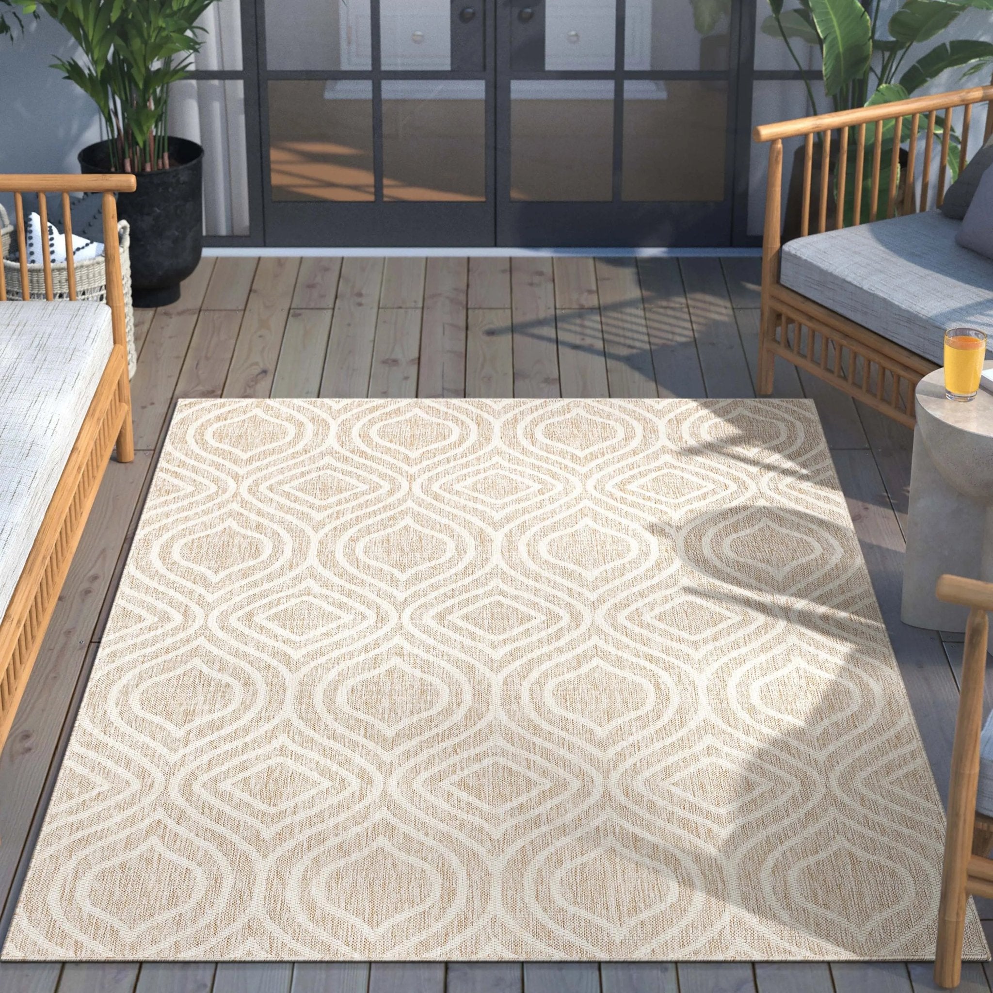 Ludo Lattice Trellis Indoor/Outdoor Beige Textured Rug、mySite、gigharbornorthrealestate