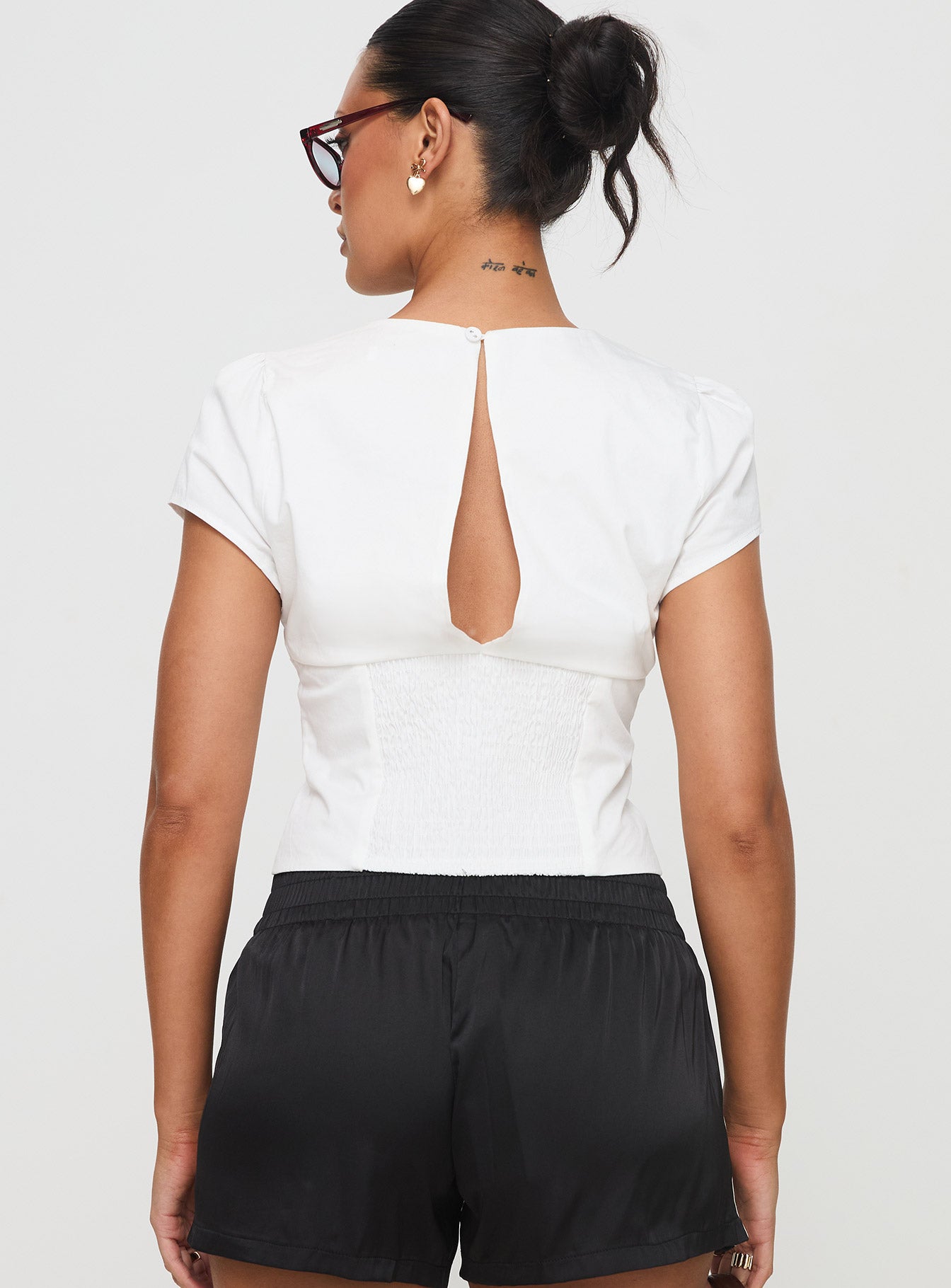 Abigale Top White、mySite、solidvoid