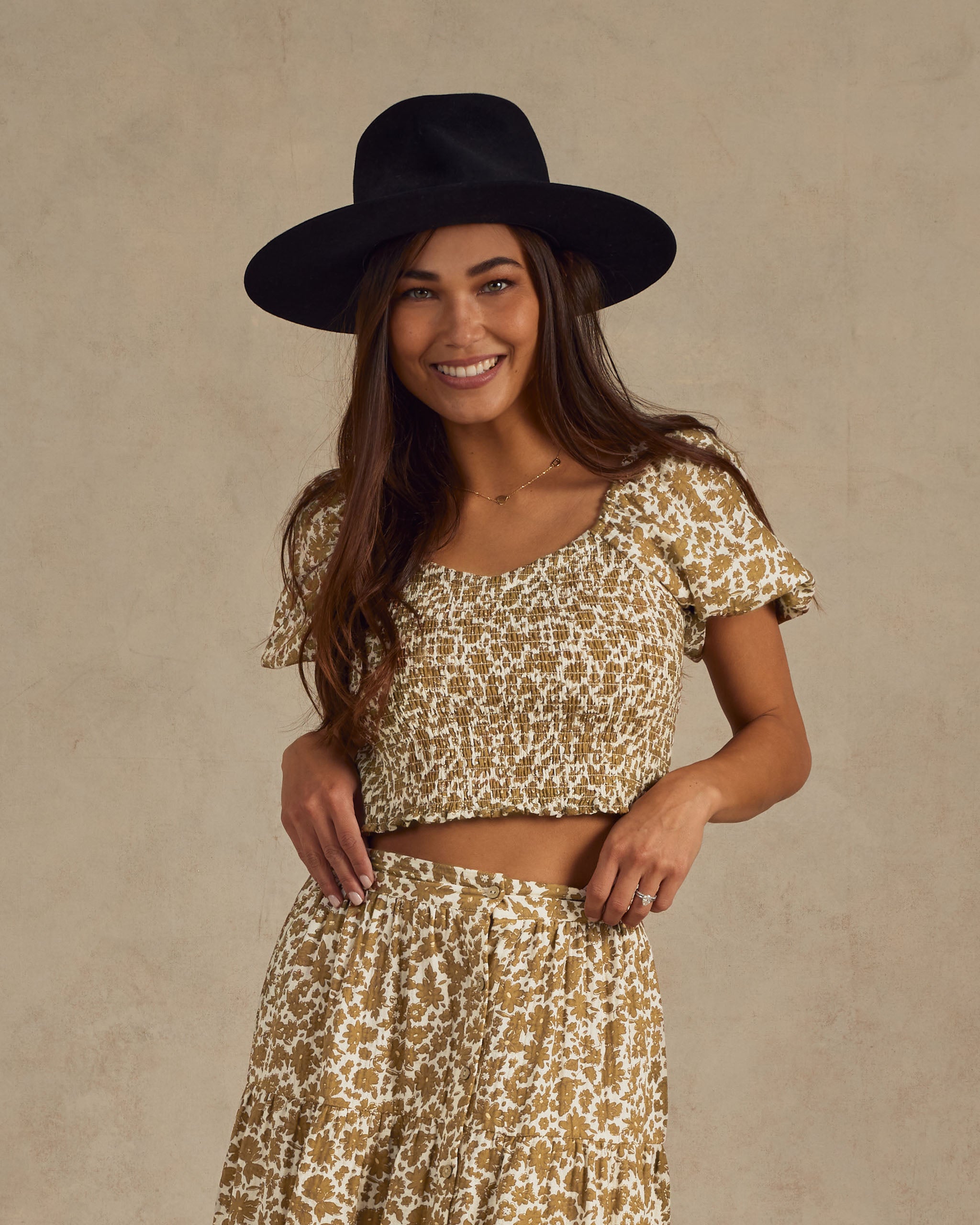  Trixie Top | Gold Gardens、mySite、layawaytickets