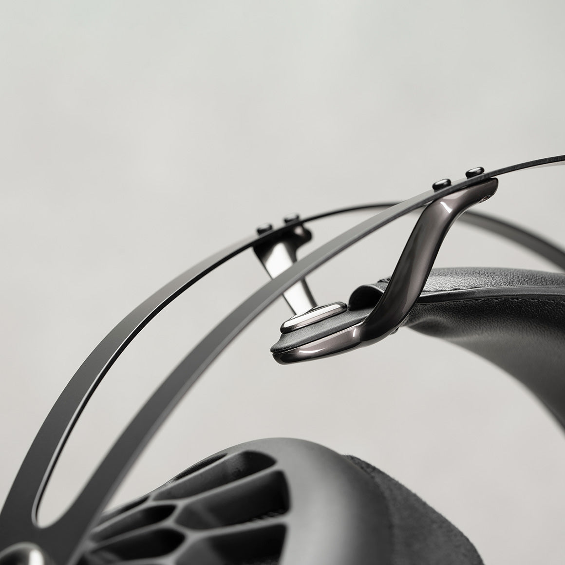  Meze - 105 AER、mySite、merchandisen