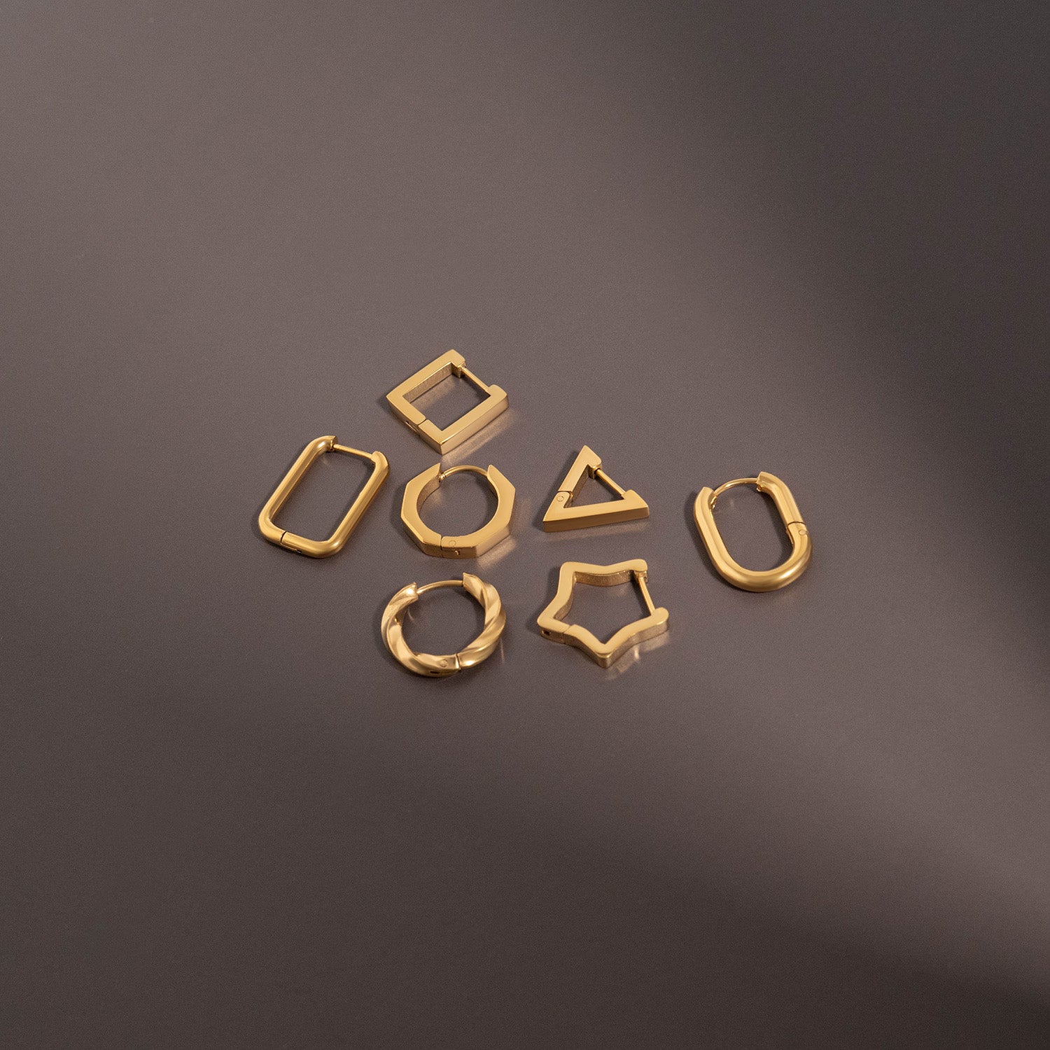 18K Gold PVD Stainless Steel Square Huggie Earrings / ERJ0011、mySite、dreamappss