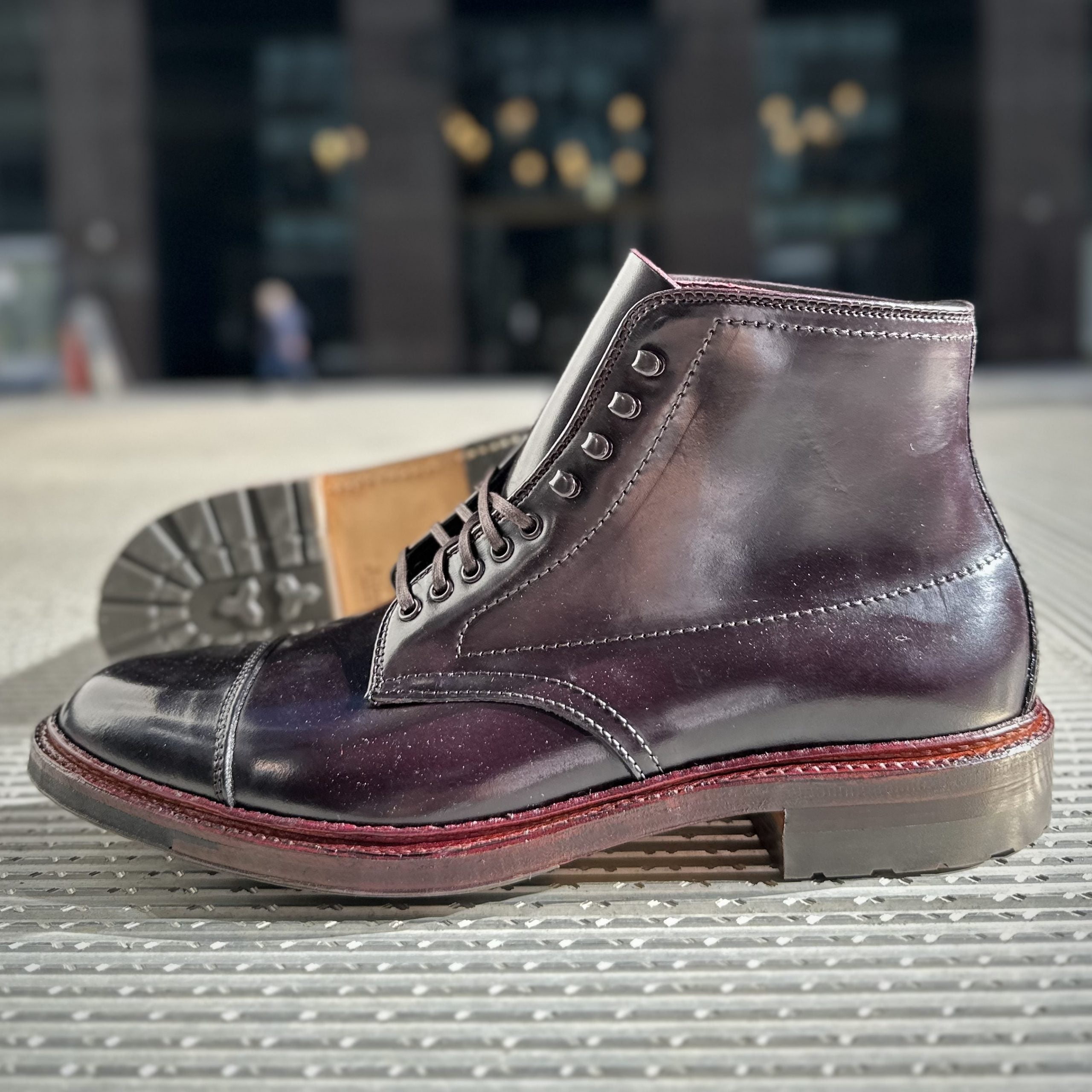  D2824HC - Cap Toe Boot w Commando in Color 8 Shell、mySite、preschool7hills