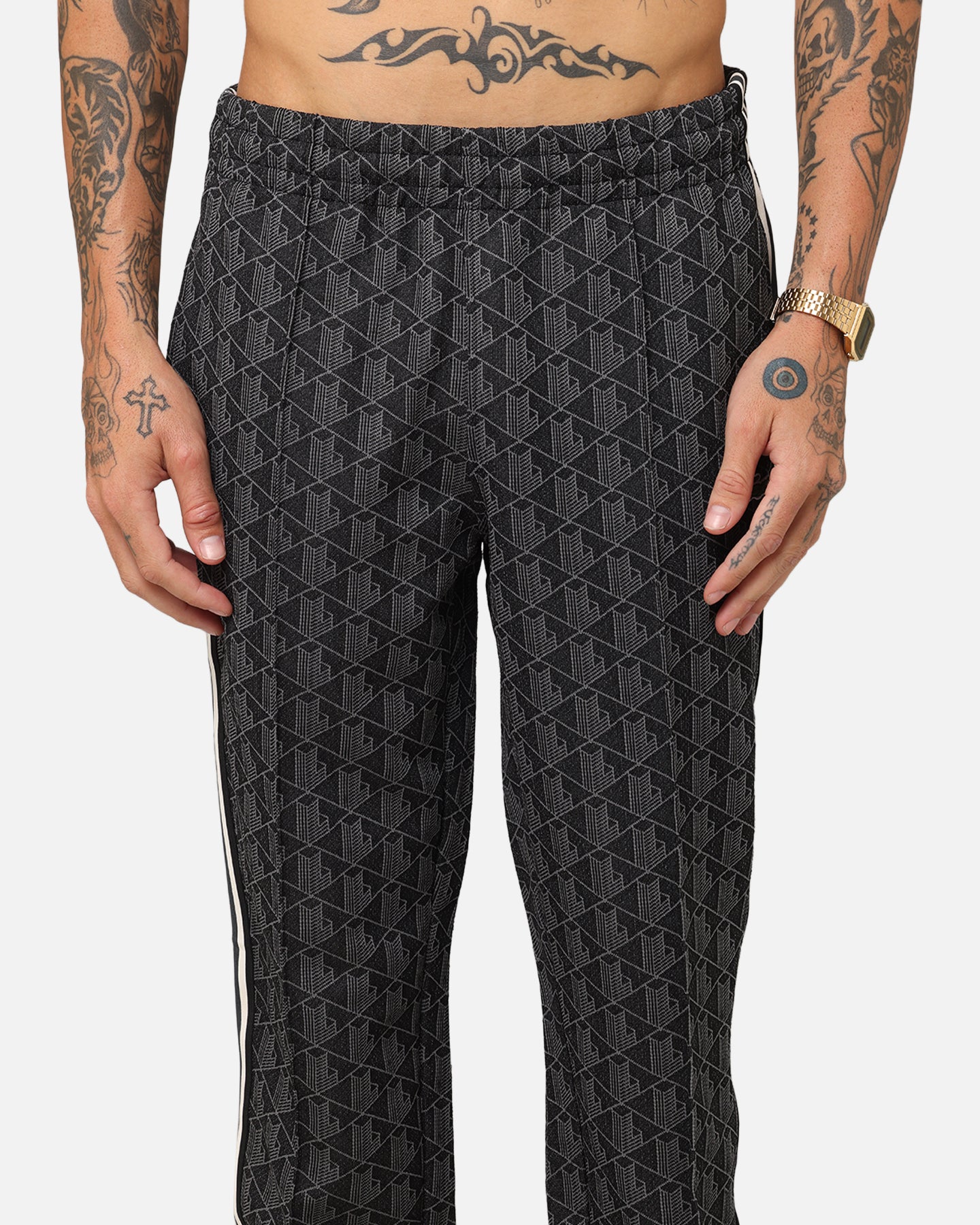 {product_title} - {shop_name}