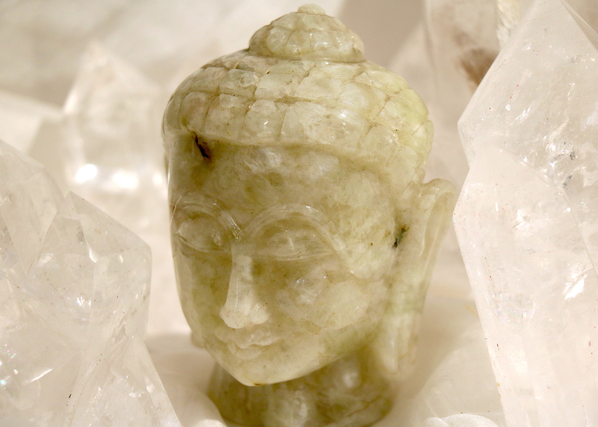 Buddha Head - Rainbow Moonstone (Small, 9.5cm)、mySite、topwebapps