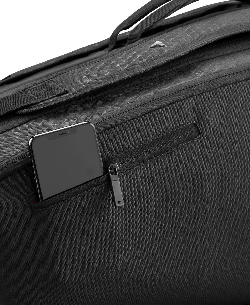 Wilson Clash v3 6 Pack Racquet Bag (Black/Infrared)