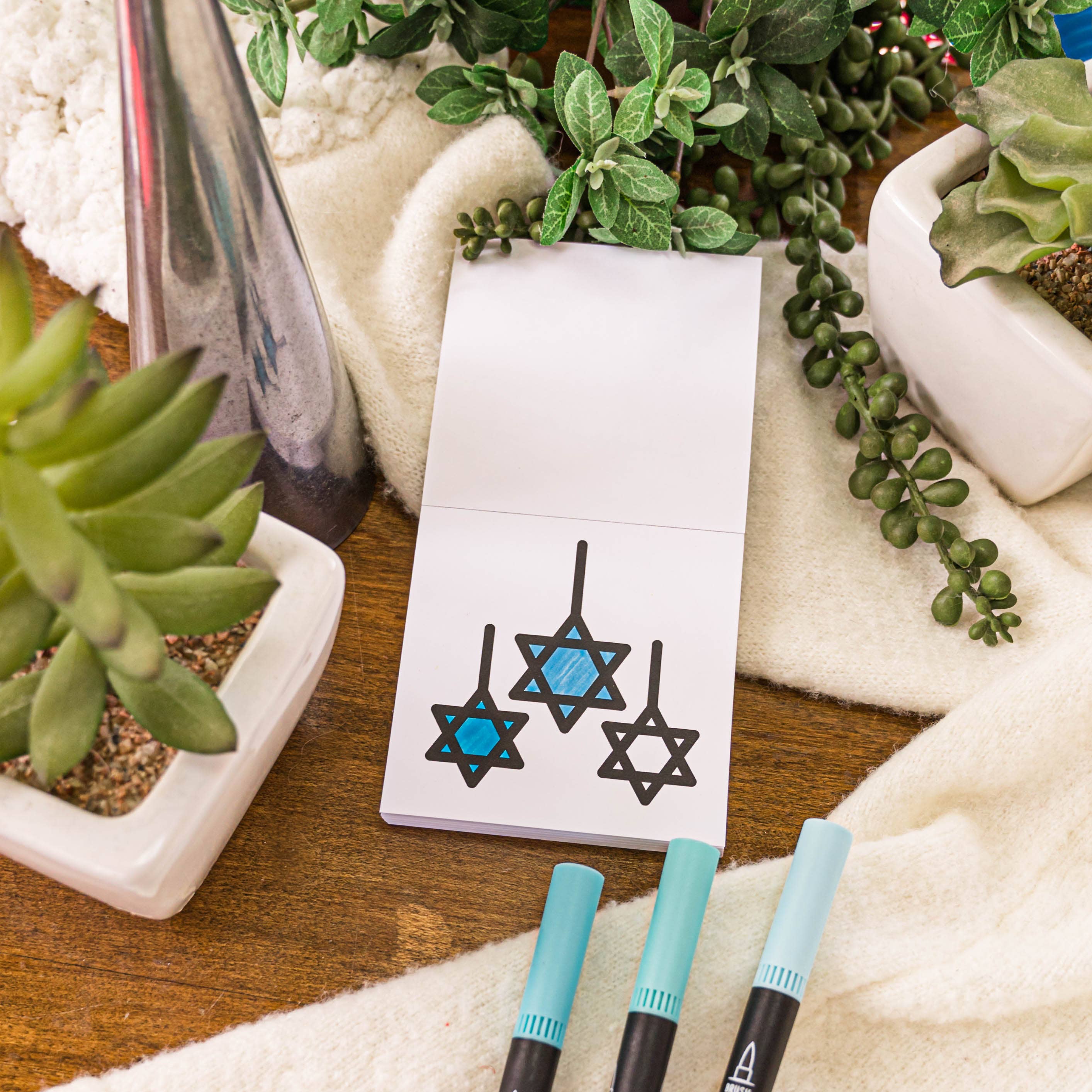 Happy Hanukkah Mini Coloring Book、mySite、topwebapps