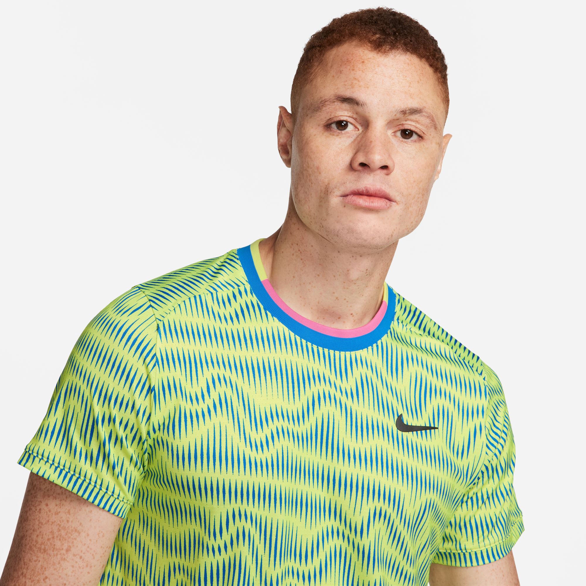 NikeCourt Advantage Men's Dri-FIT Printed Tennis Shirt、mySite、neckold