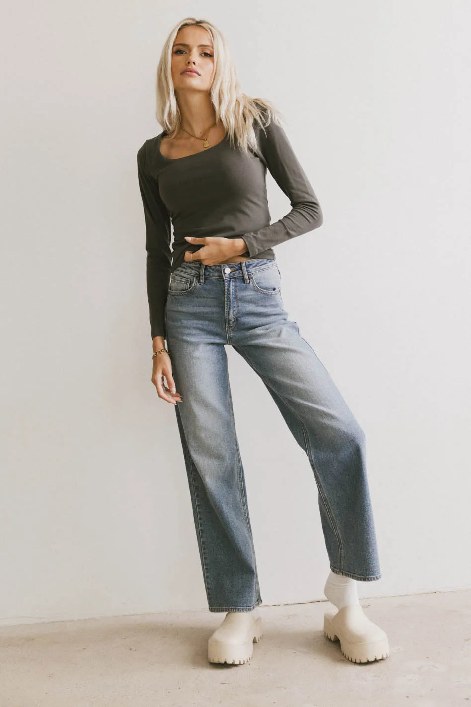 {product_title} - {shop_name}