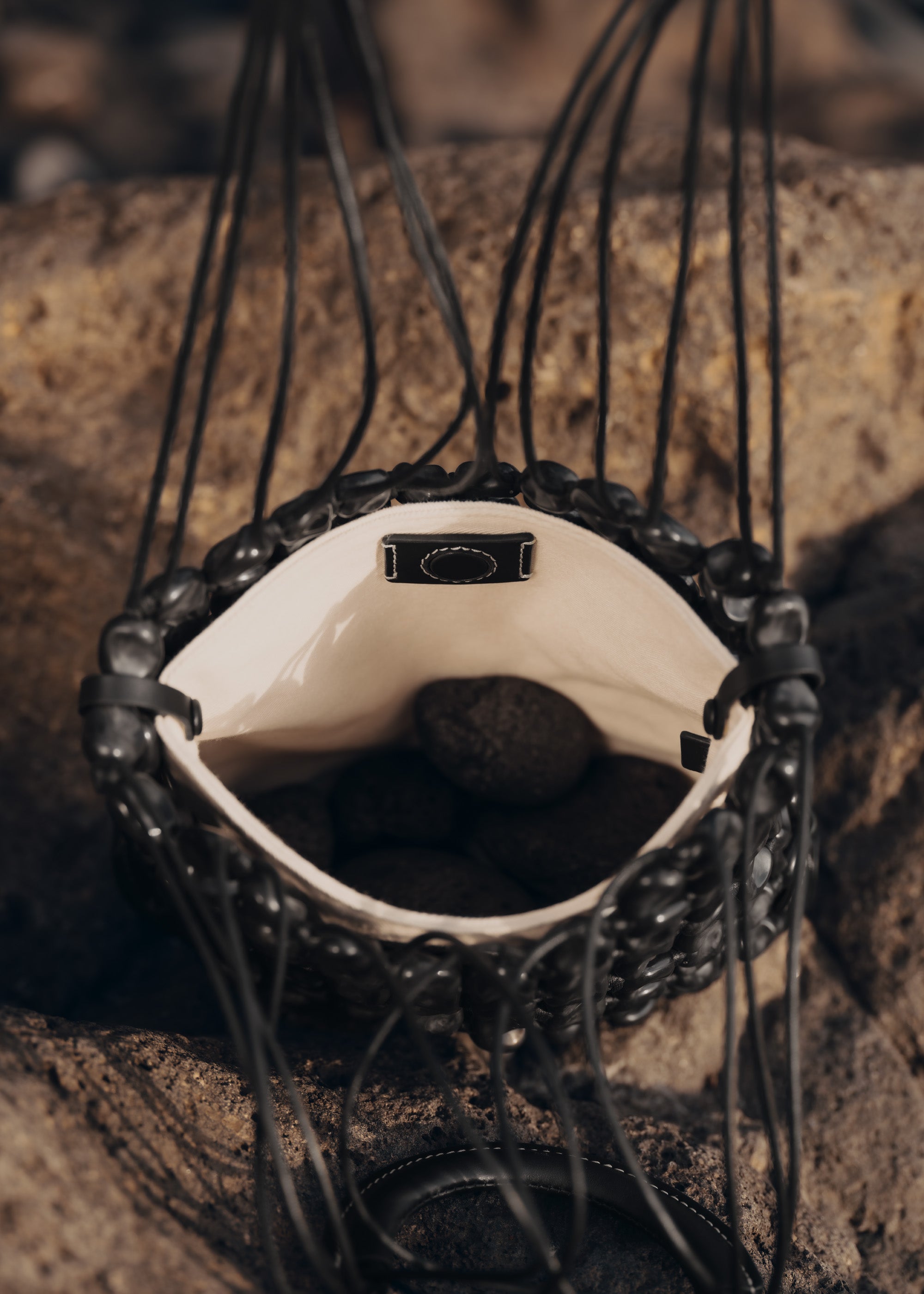 Sol茅 - Noir、mySite、camillekostekn