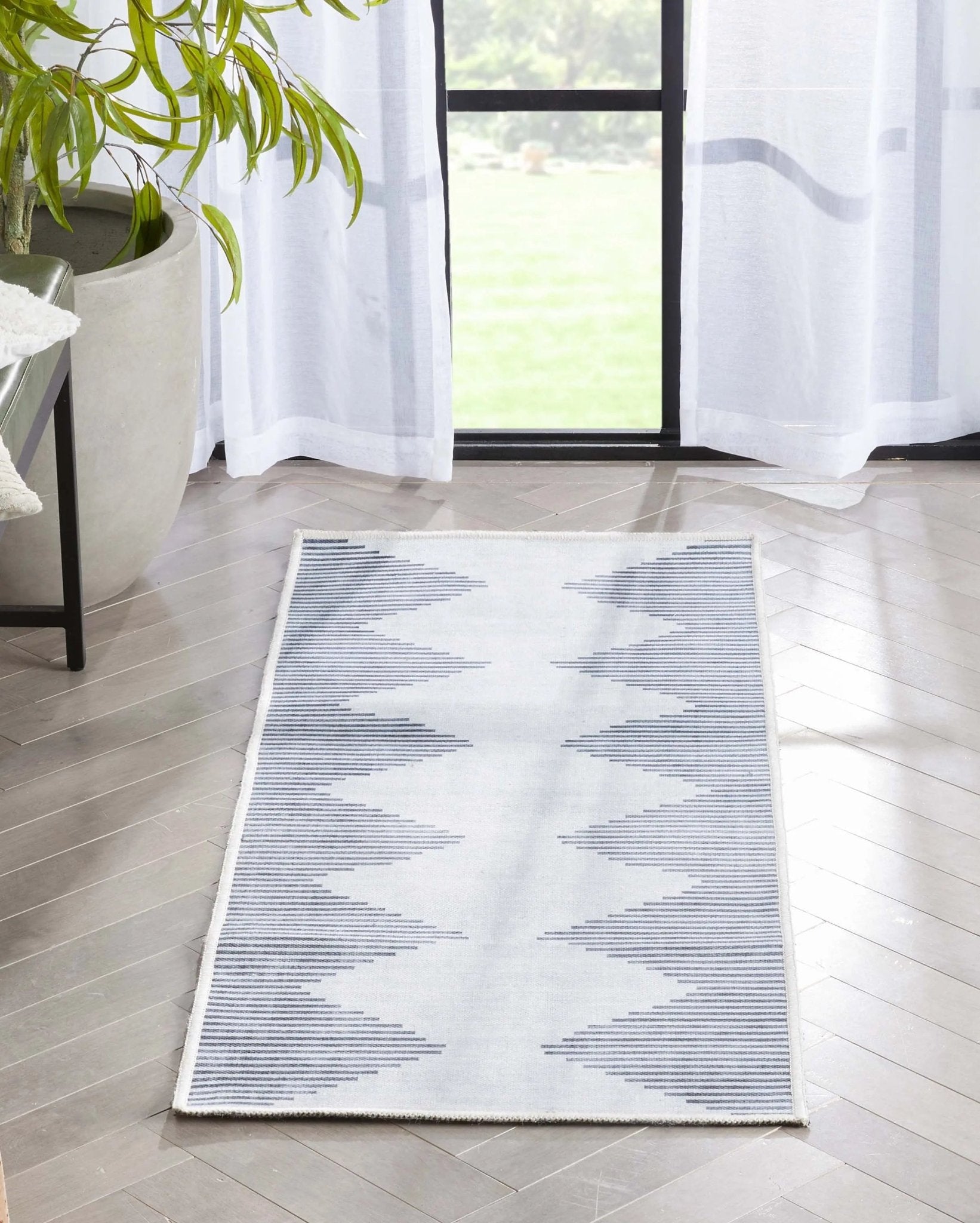 Bree Moroccan Diamond Stripes Ivory Grey Area Flat-Weave Rug、mySite、gigharbornorthrealestate