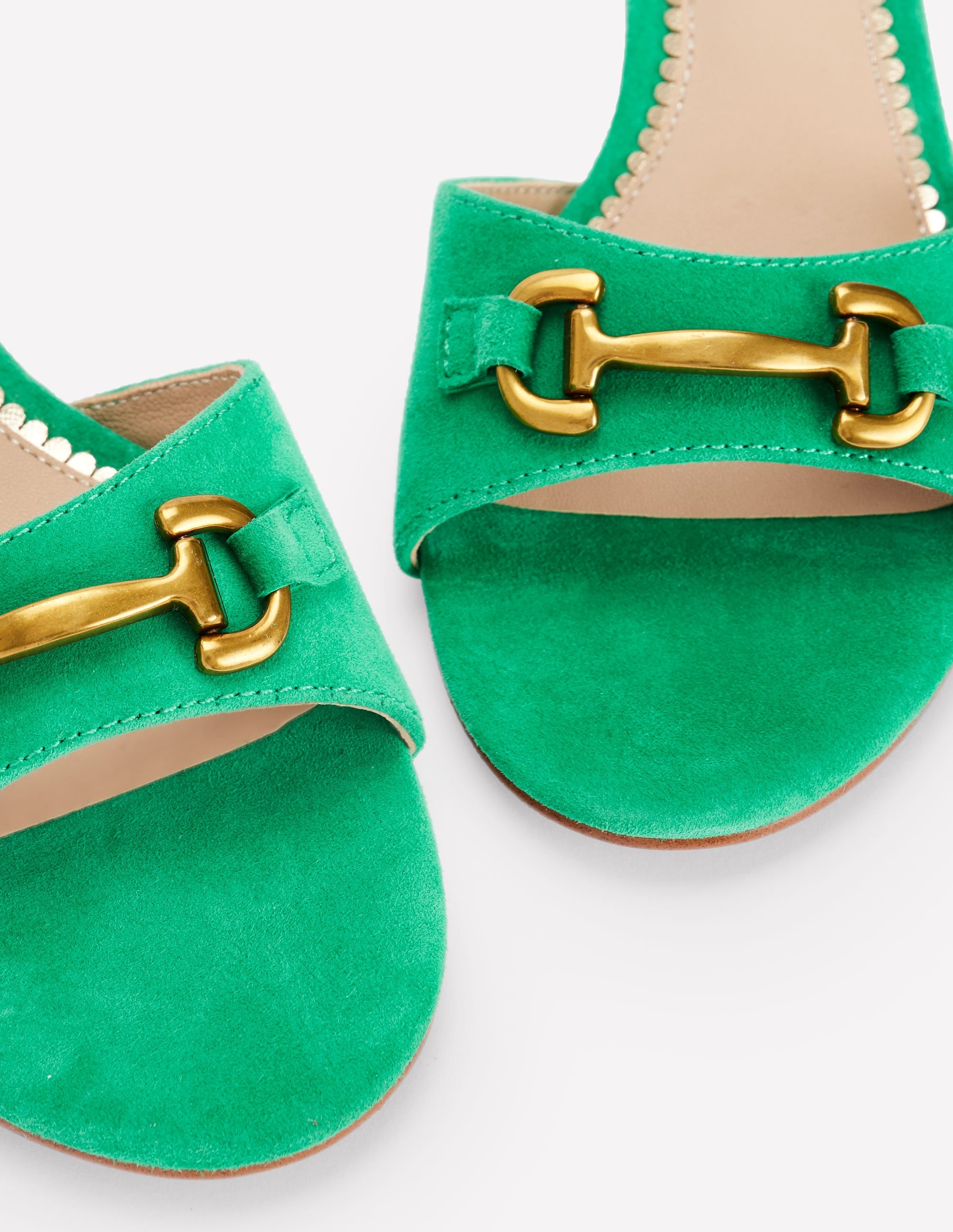  Iris Snaffle Block Heel Sandal-Rich Emerald、mySite、ashleygrahame