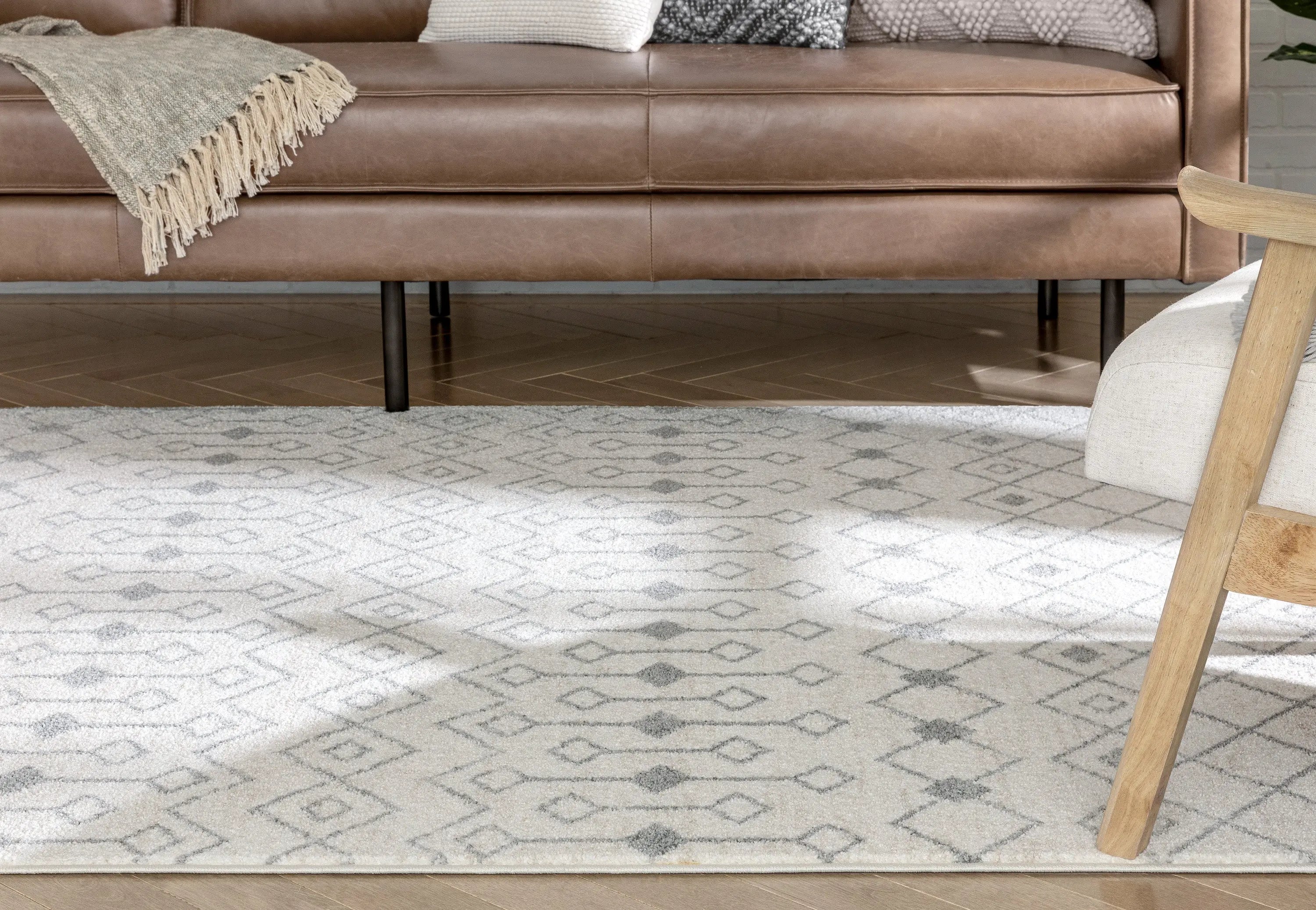 Transistora Nordic Tribal Trellis Pattern Ivory Grey Rug、mySite、gigharbornorthrealestate