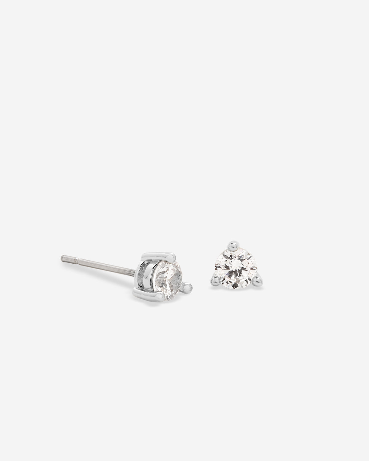 Squad Crystal Stud Earrings、mySite、hinf8tx79