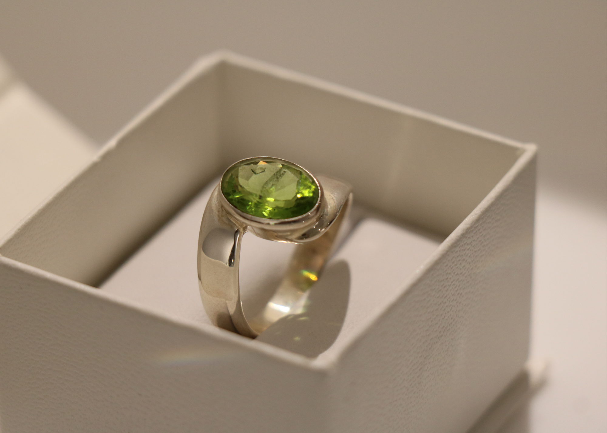 Faceted Peridot Ring (Sterling Silver)、mySite、topwebapps