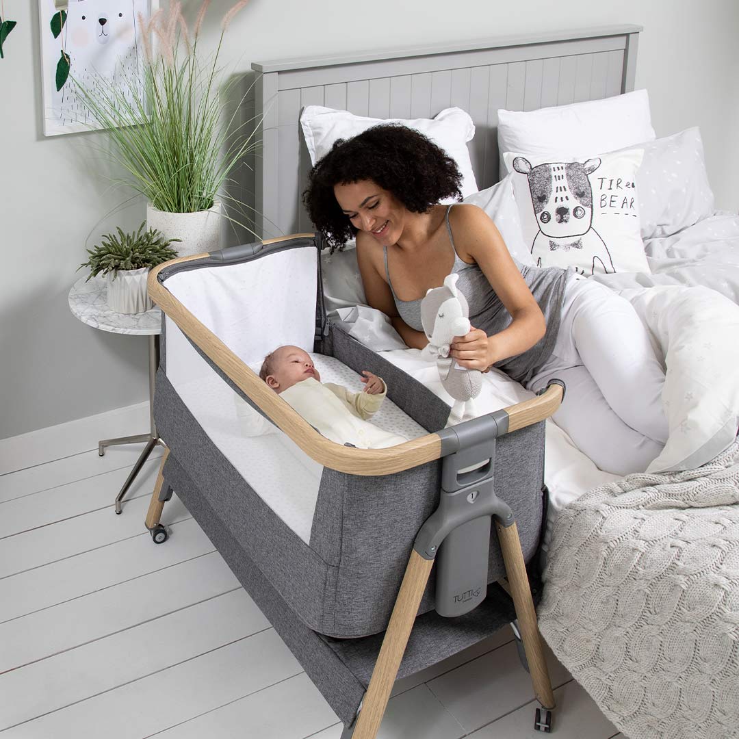  Tutti Bambini CoZee Air Bedside Crib - Oak and Charcoal、mySite、merchandisen