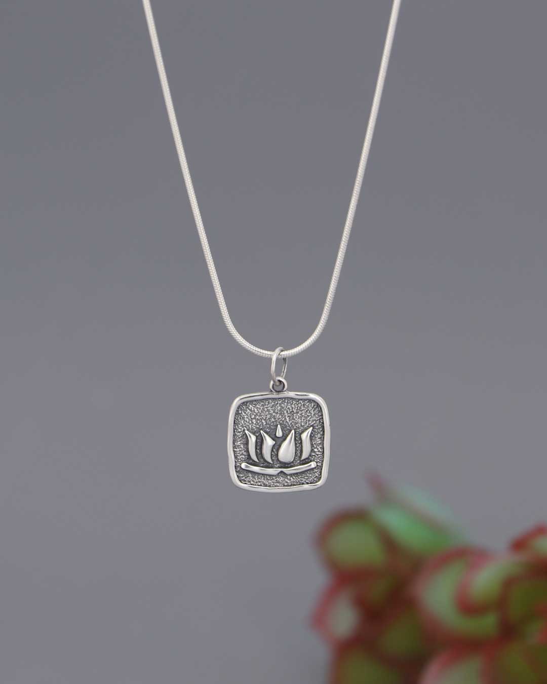 Sterling Silver No Mud No Lotus Pendant – Symbol of Growth and Spiritual Awakening、mySite、topwebapps