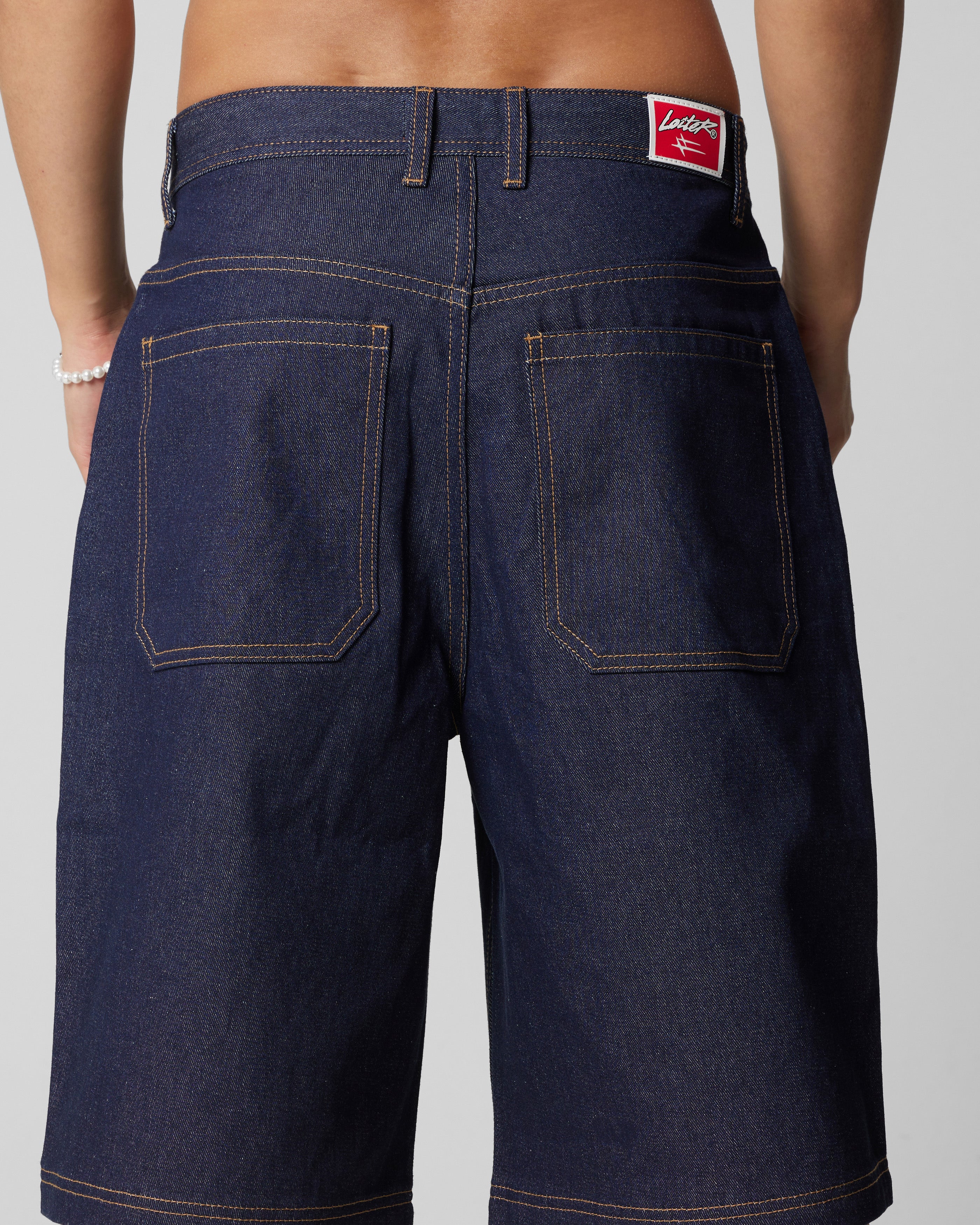 {product_title} - {shop_name}