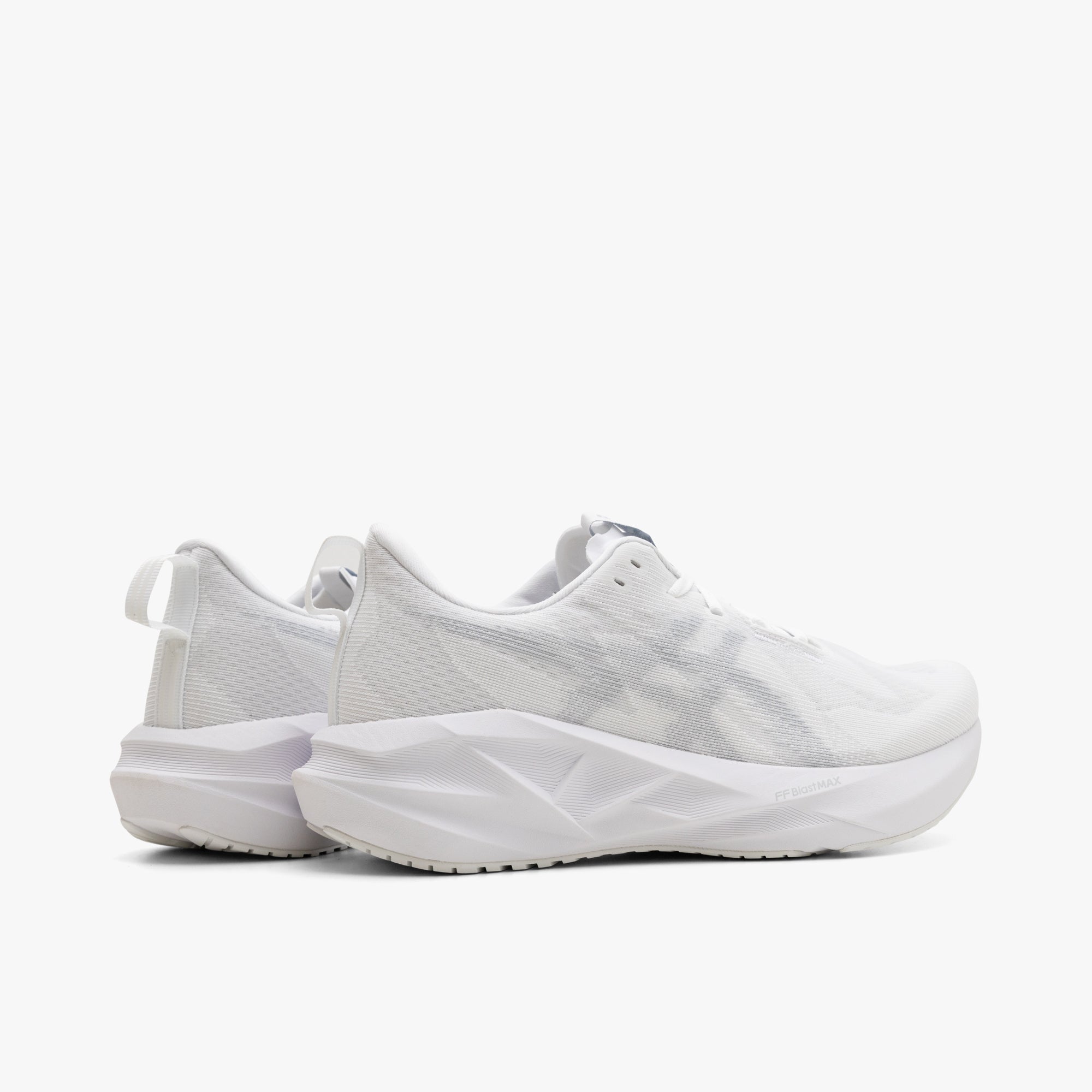  ASICS Novablast 5 White / Piedmont Grey、mySite、merchandisen