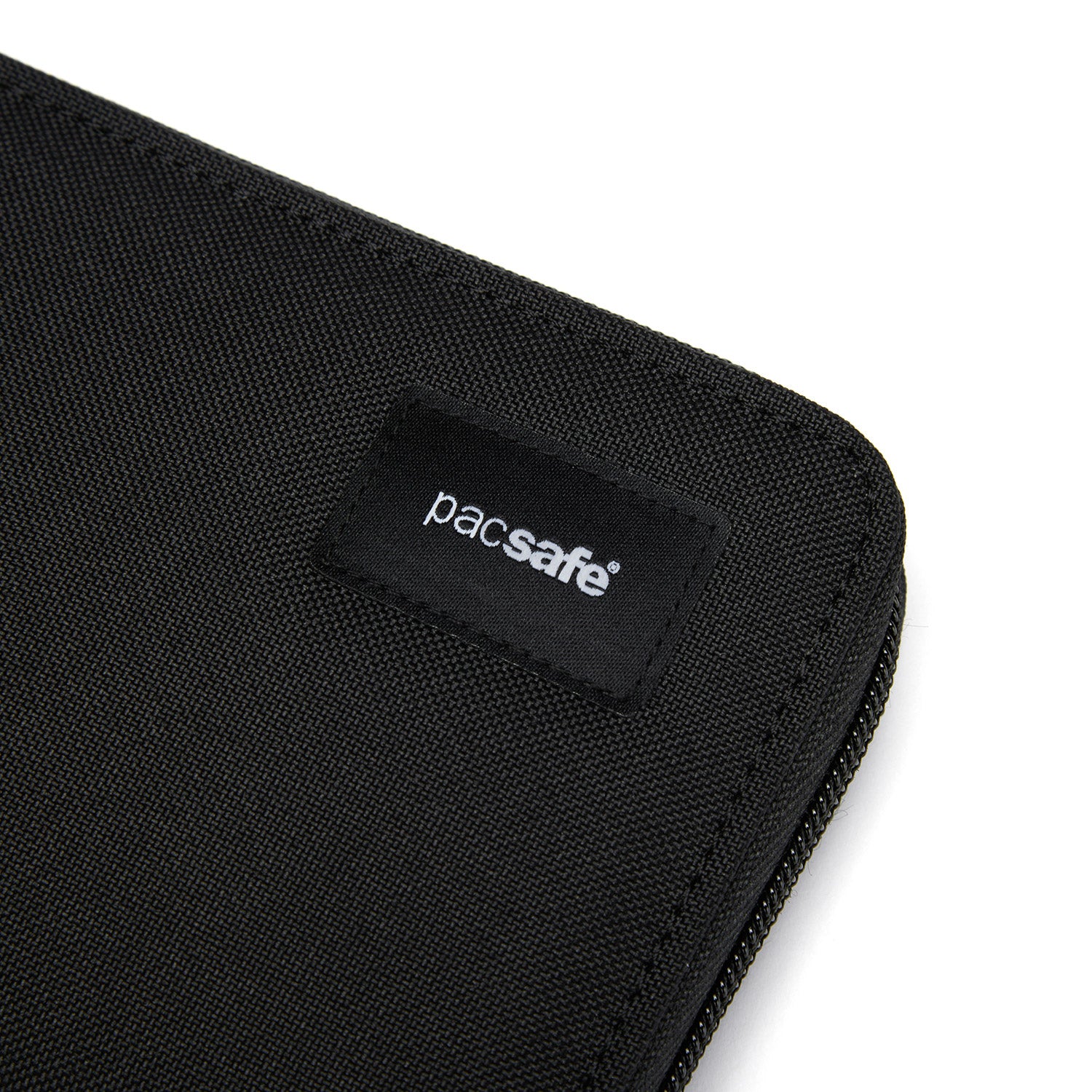 Pacsafe® RFIDsafe™ RFID blocking continental wallet、mySite、garagedoors4me