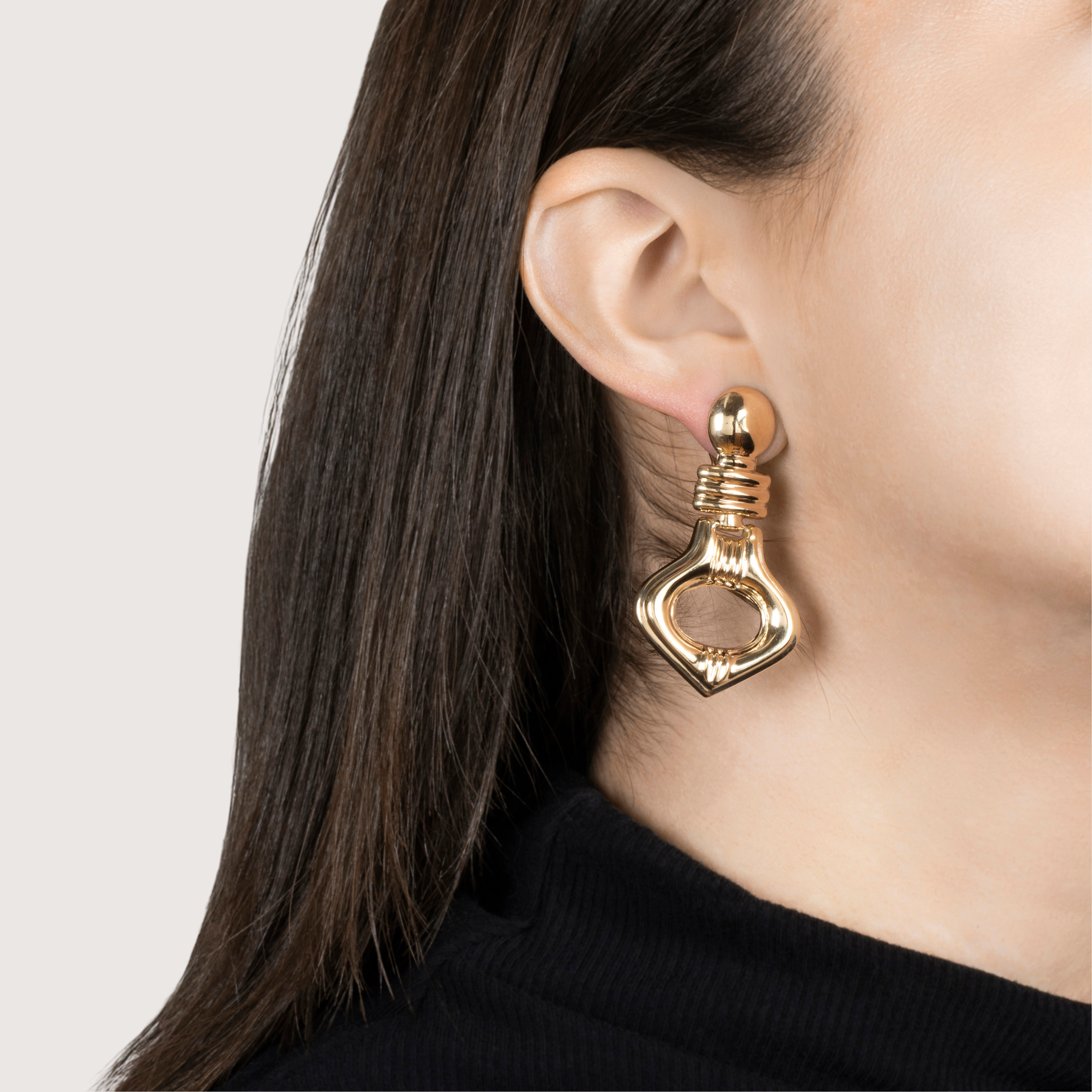 Vintage Oversized 14k Yellow Gold Modernist Dangle Omega Back Earrings、mySite、hinf8tx79