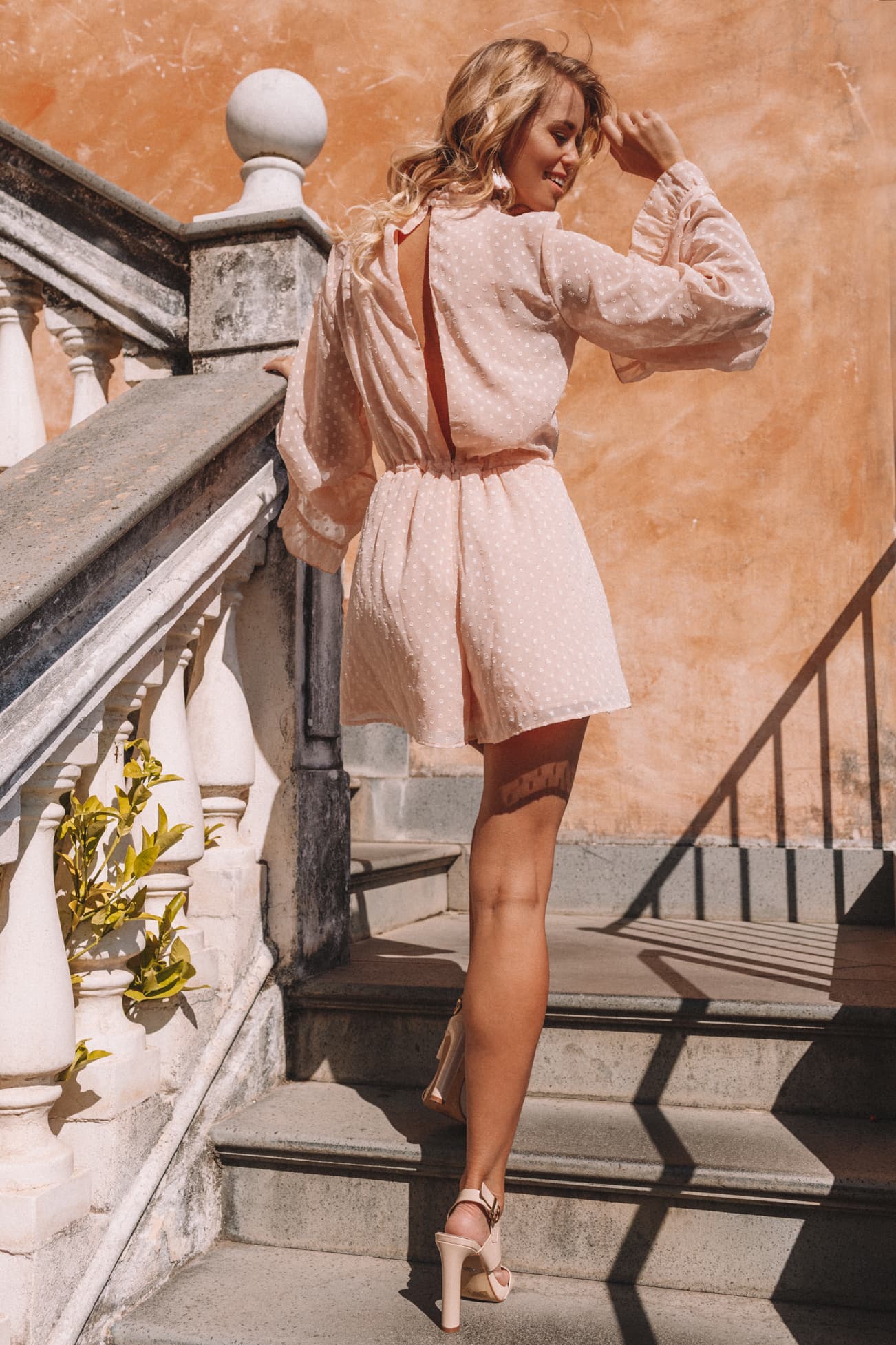 {product_title} - {shop_name}