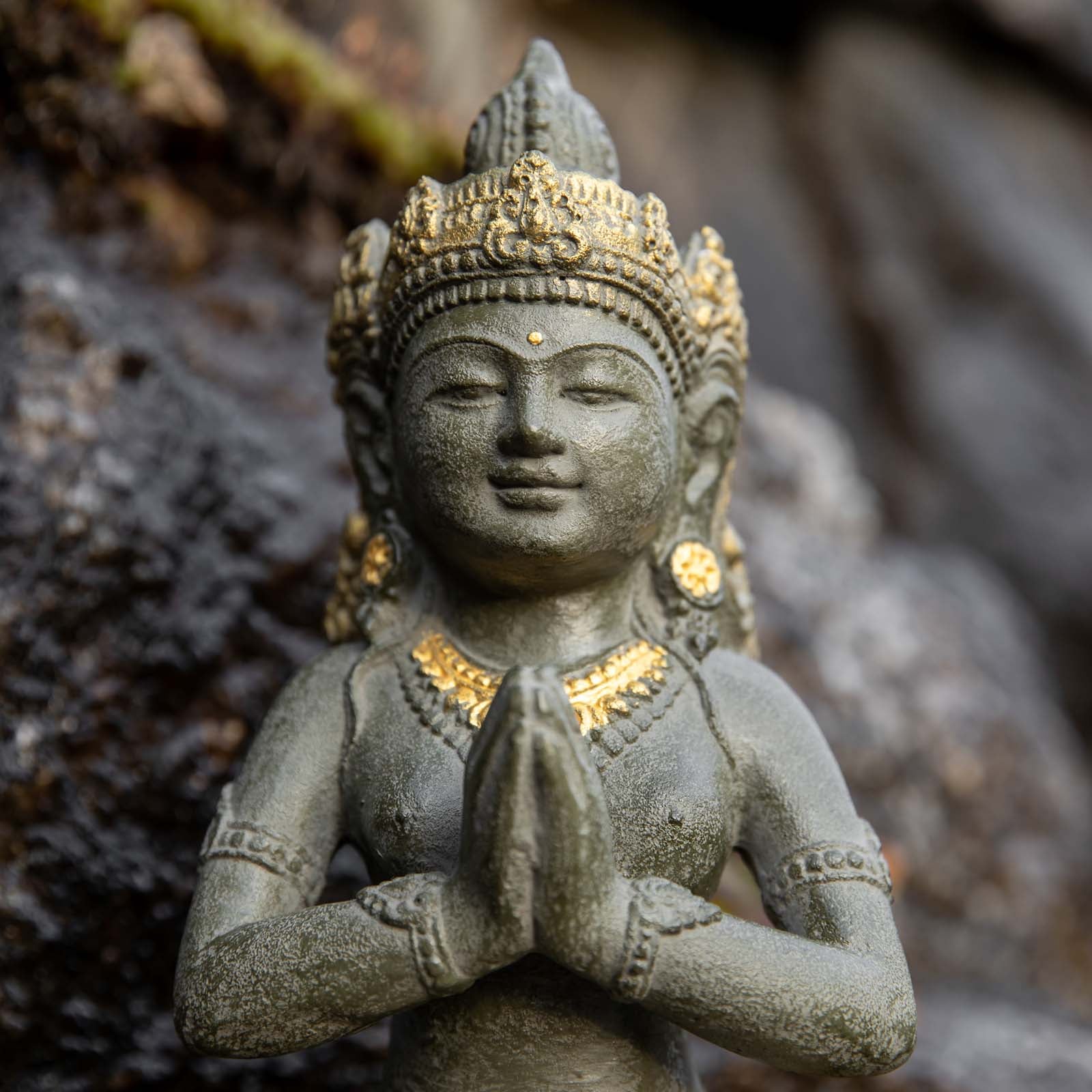 Tara Praying Statue、mySite、topwebapps