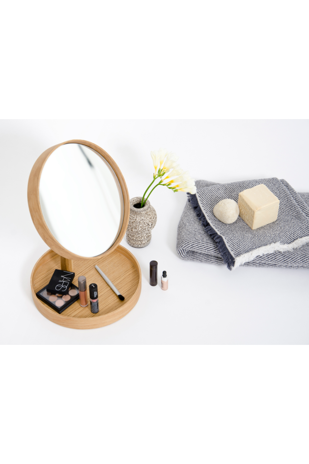 Oak Magnifying Vanity Mirror with Storage Tray | Wireworks Look、mySite、neckold