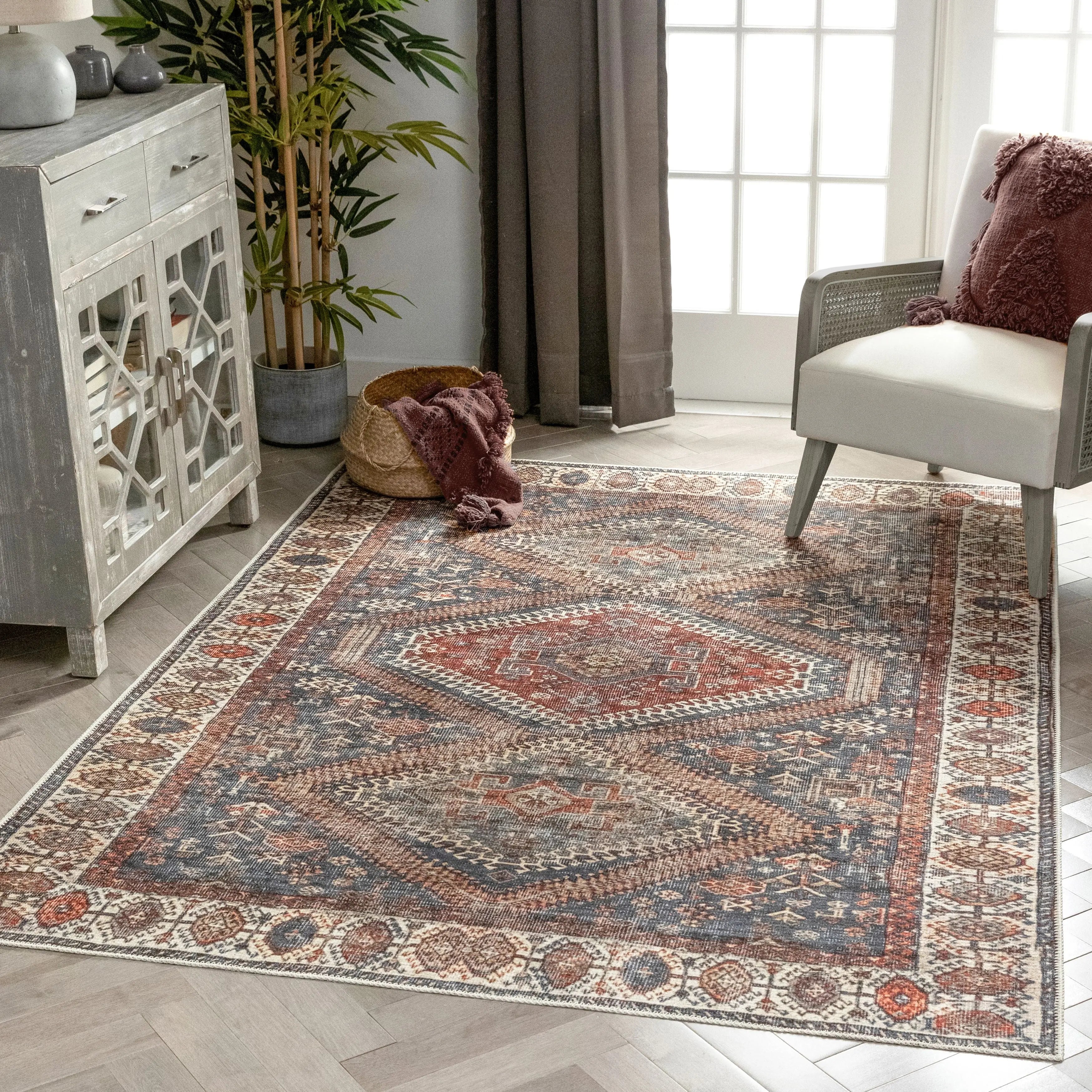 Ripon Machine Washable Vintage Medallion Botanical Border Blue Red Flat-Weave Distressed Rug、mySite、gigharbornorthrealestate