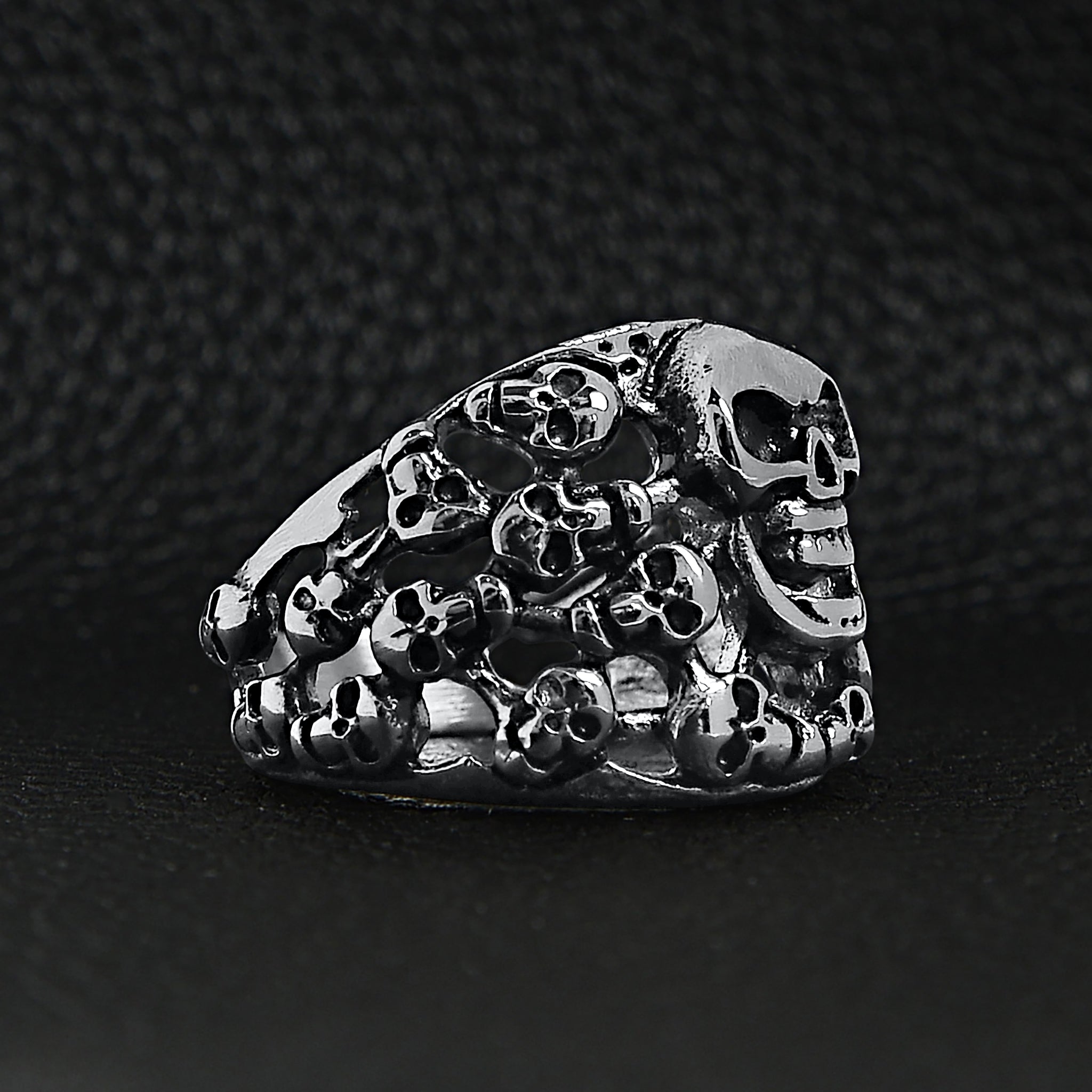 Stainless Steel Polished Multiple Skulls Ring / SCR2058、mySite、dreamappss