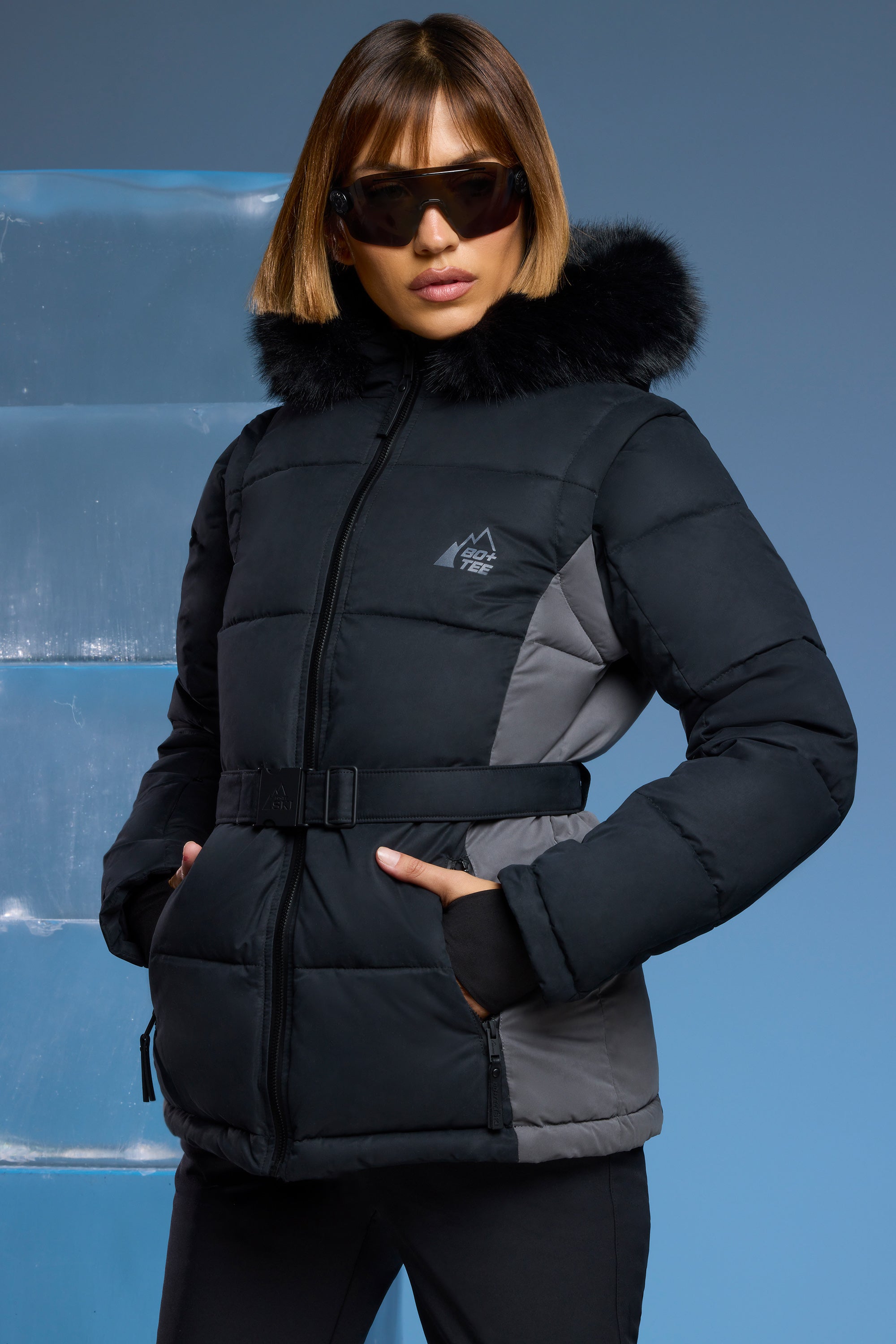 Ski Jacket with Detachable Sleeves in Black、mySite、solidvoid