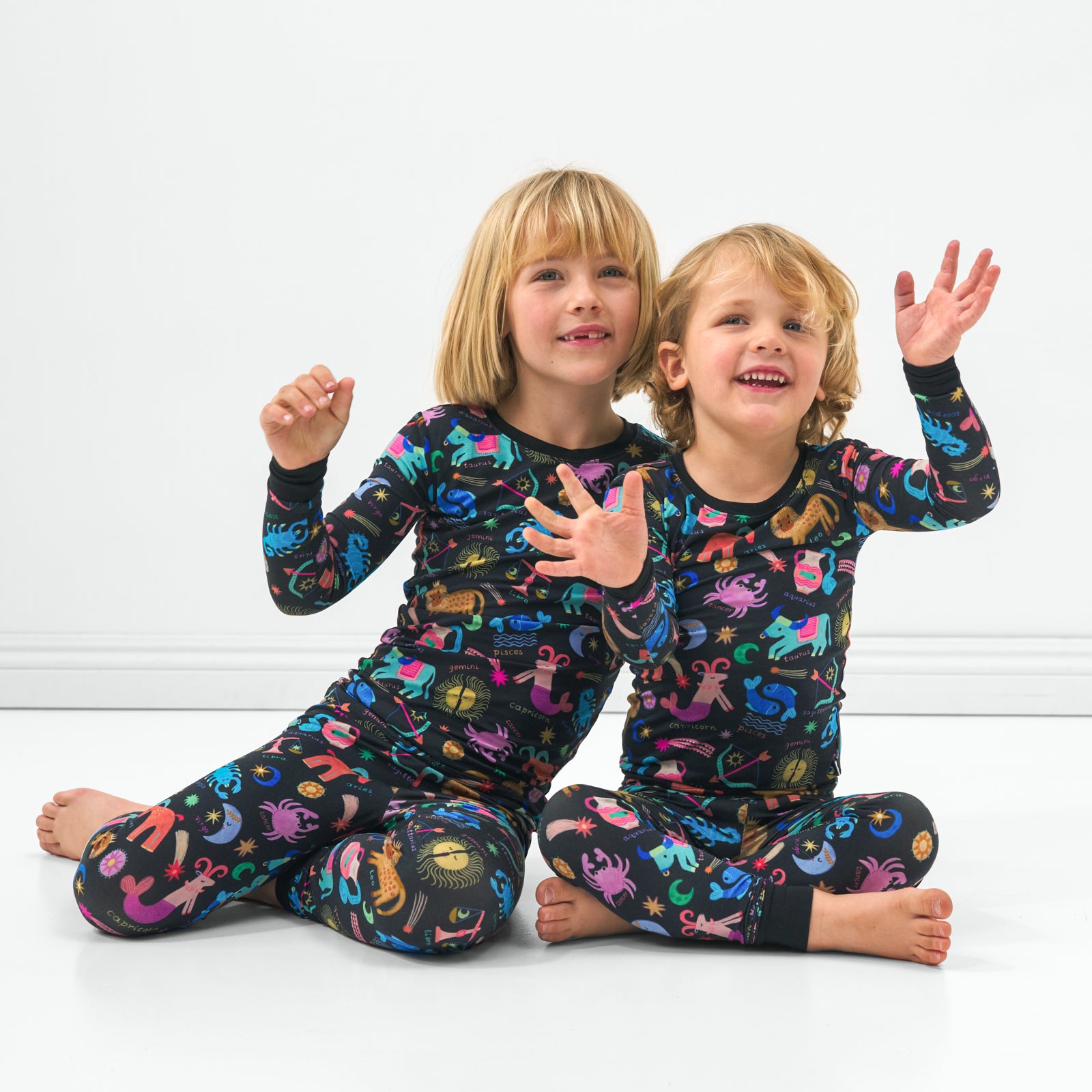  Star Signs Two-Piece Long Sleeve & Pants Pajama Set、mySite、layawaytickets