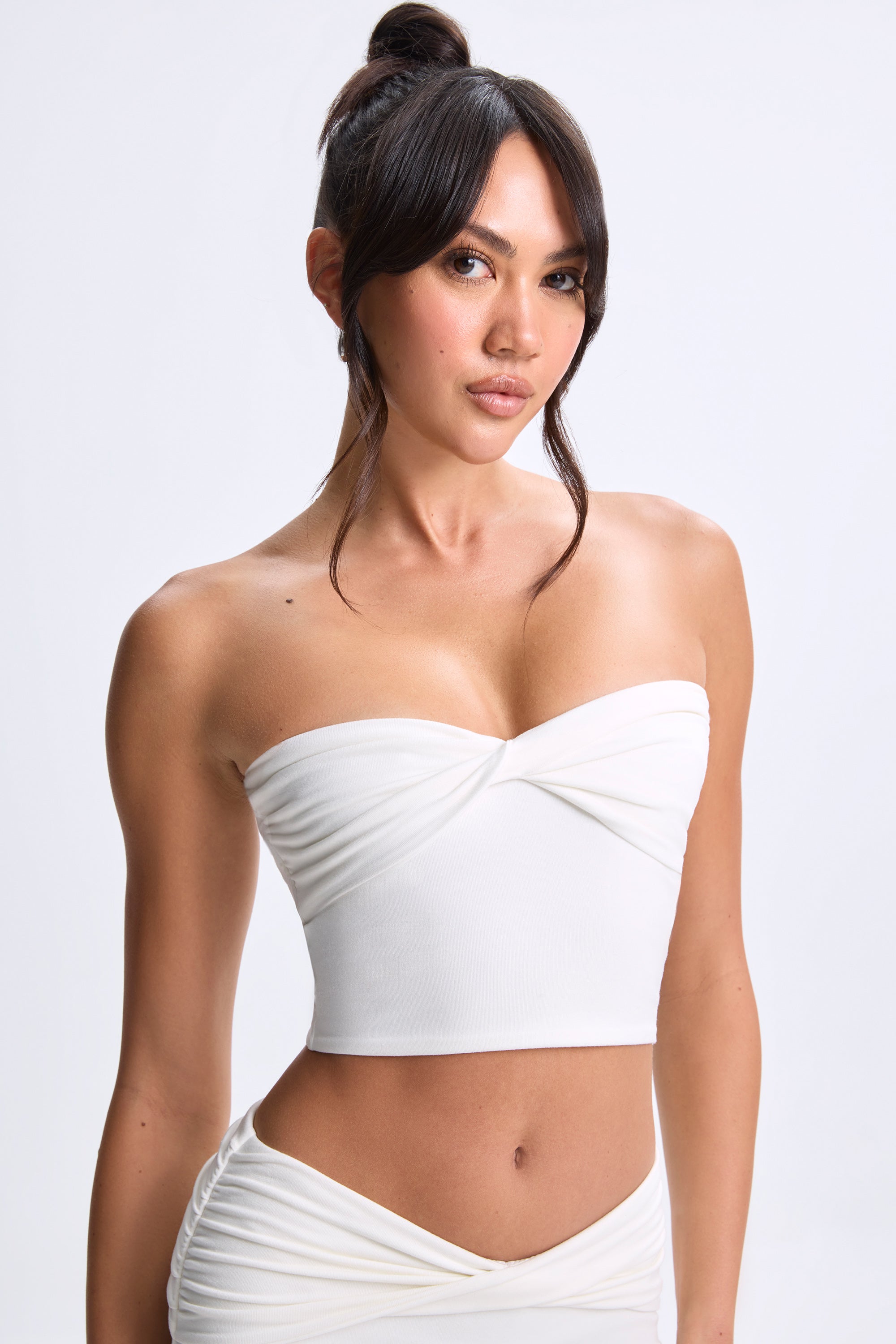 Twist-Front Bandeau Top in White、mySite、solidvoid