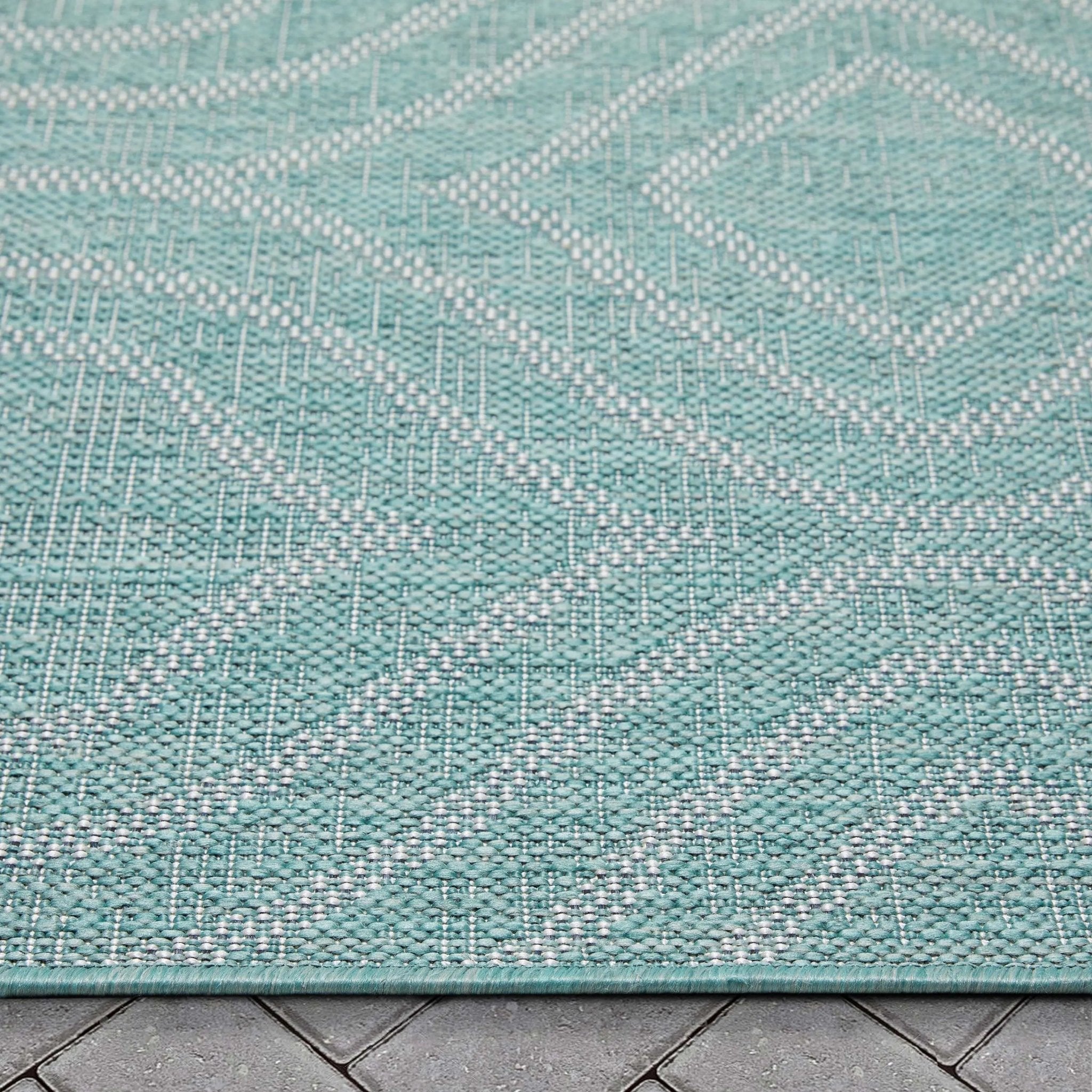 Ludo Lattice Trellis Indoor/Outdoor Blue Textured Rug、mySite、gigharbornorthrealestate