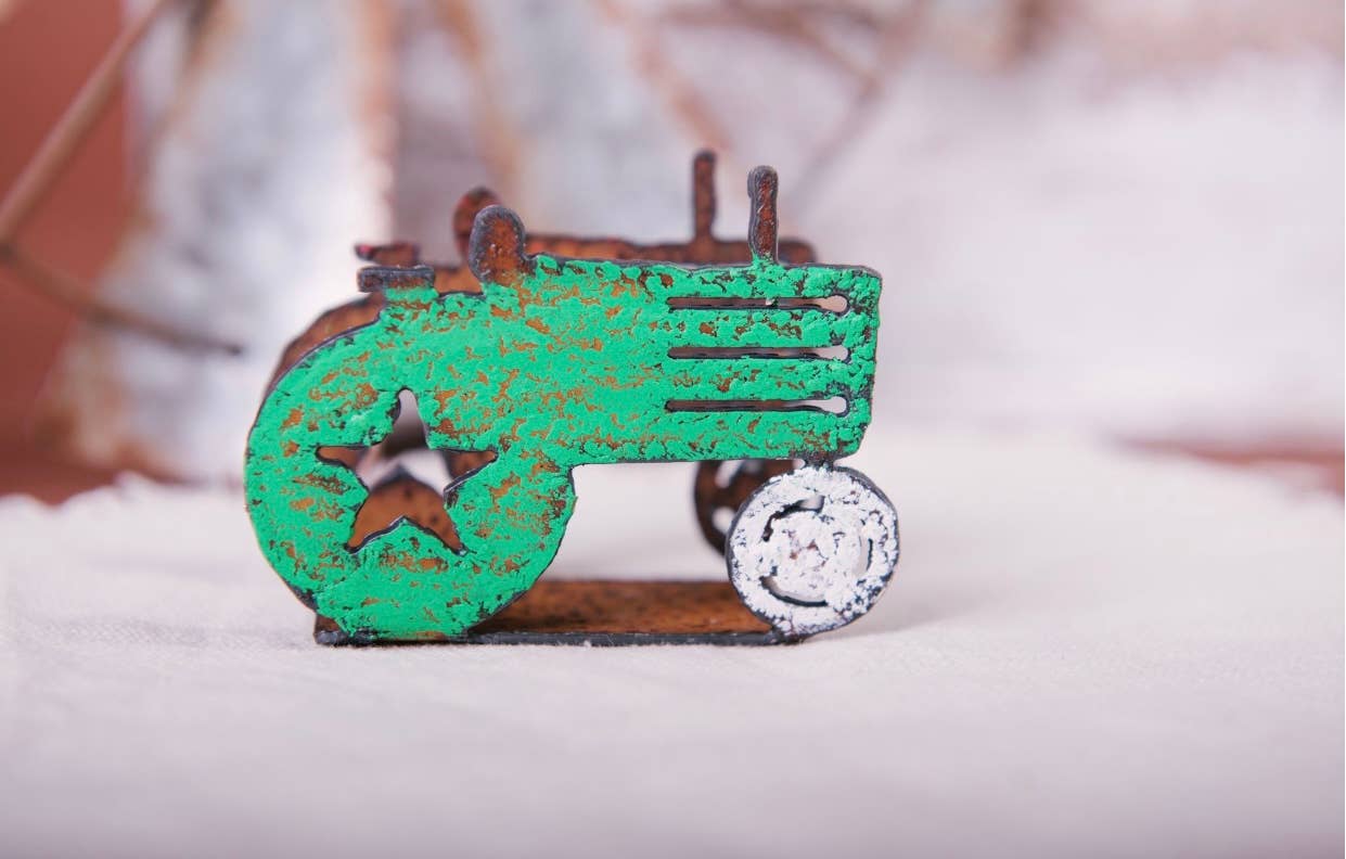 Rustic Metal Tractor Business Card Holder-Made in the USA、mySite、g9winljtr