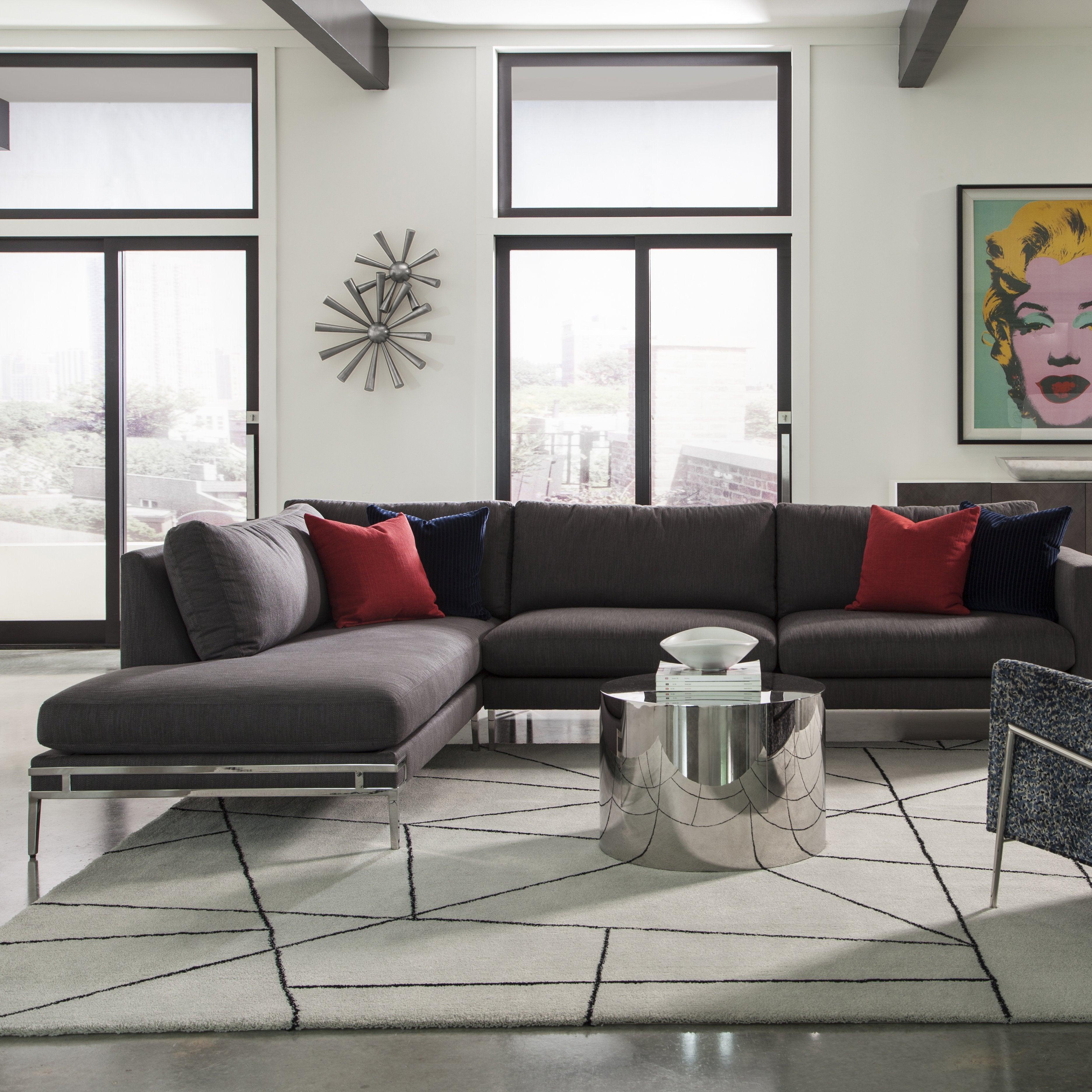 Manolo Chaise Sectional、mySite、neckold