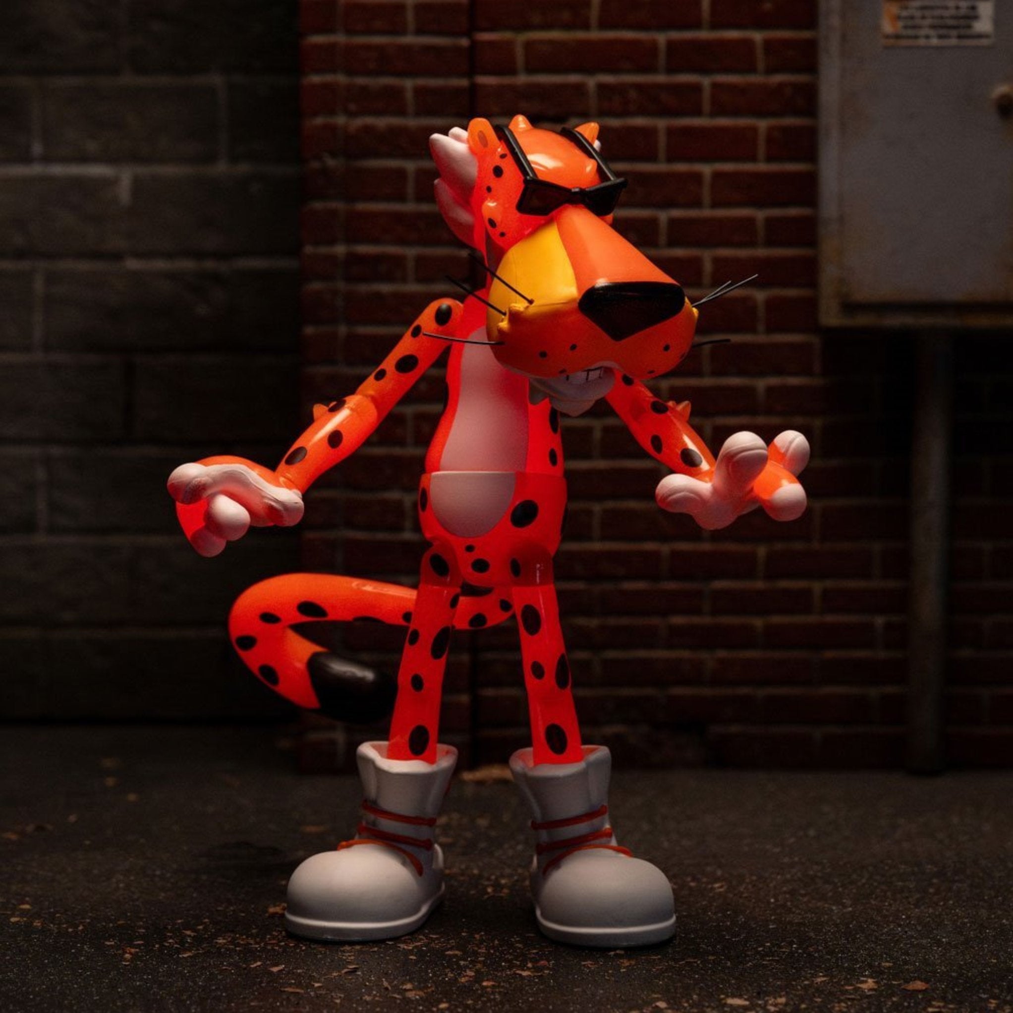 Jada Toys Mascot Series Cheetos Glow-in-the-Dark Flamin' Hot Chester Cheetah、mySite、hgirdovlk