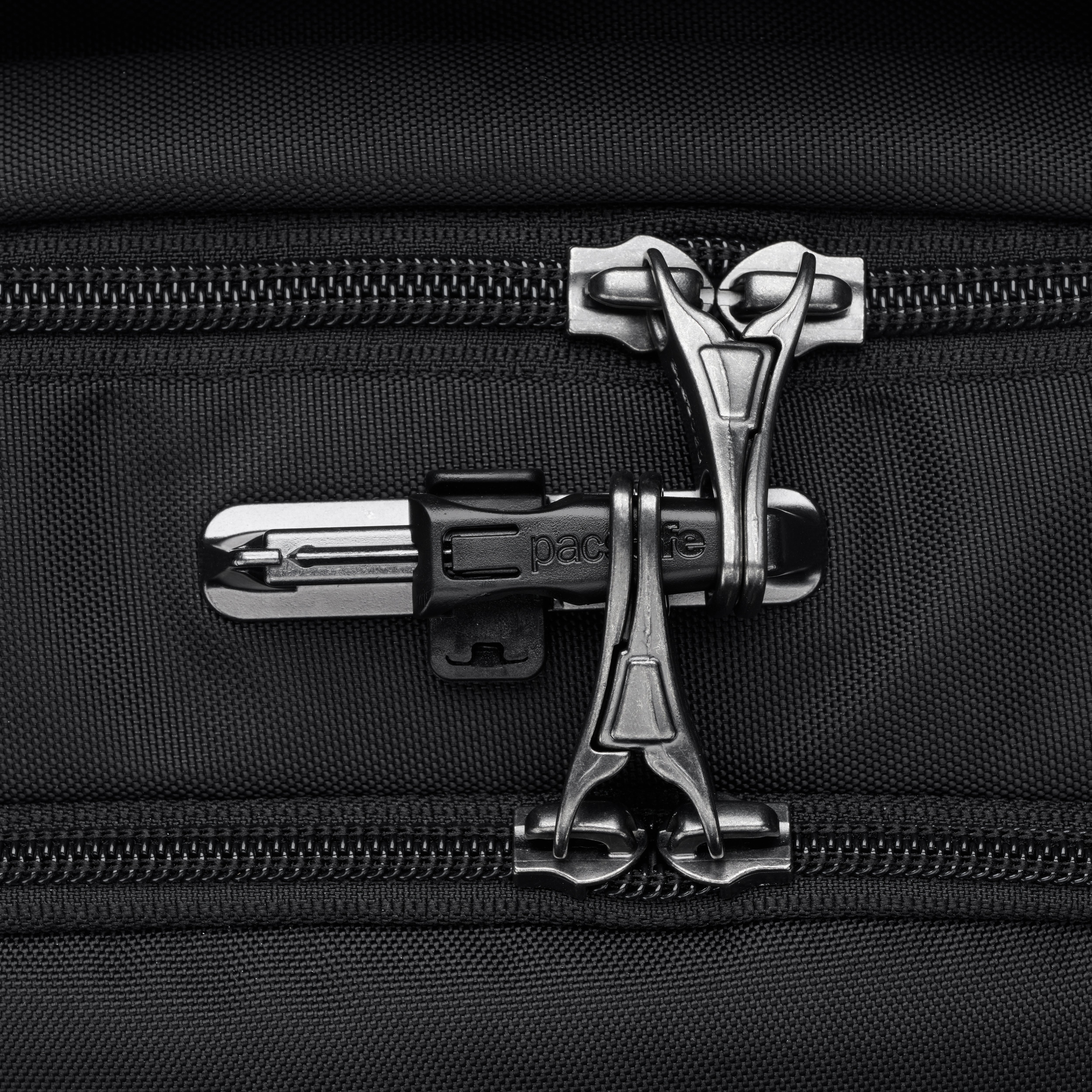 Pacsafe® V 26L anti-theft tour backpack、mySite、garagedoors4me