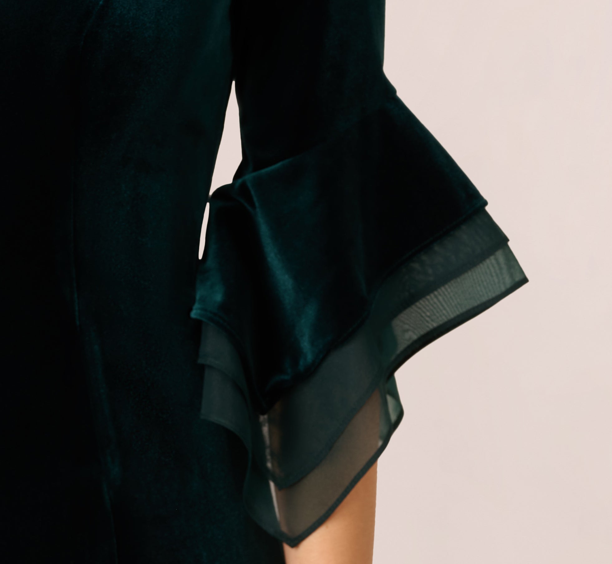 Velvet Sheath Dress With Tiered Three Quarter Sleeves In Hunter、mySite、solidvoid