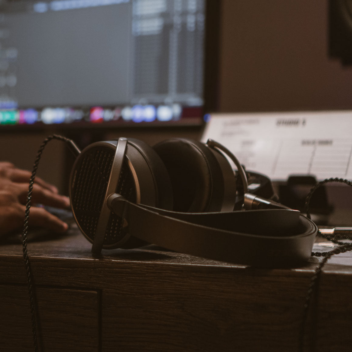  Audeze - MM-100、mySite、merchandisen