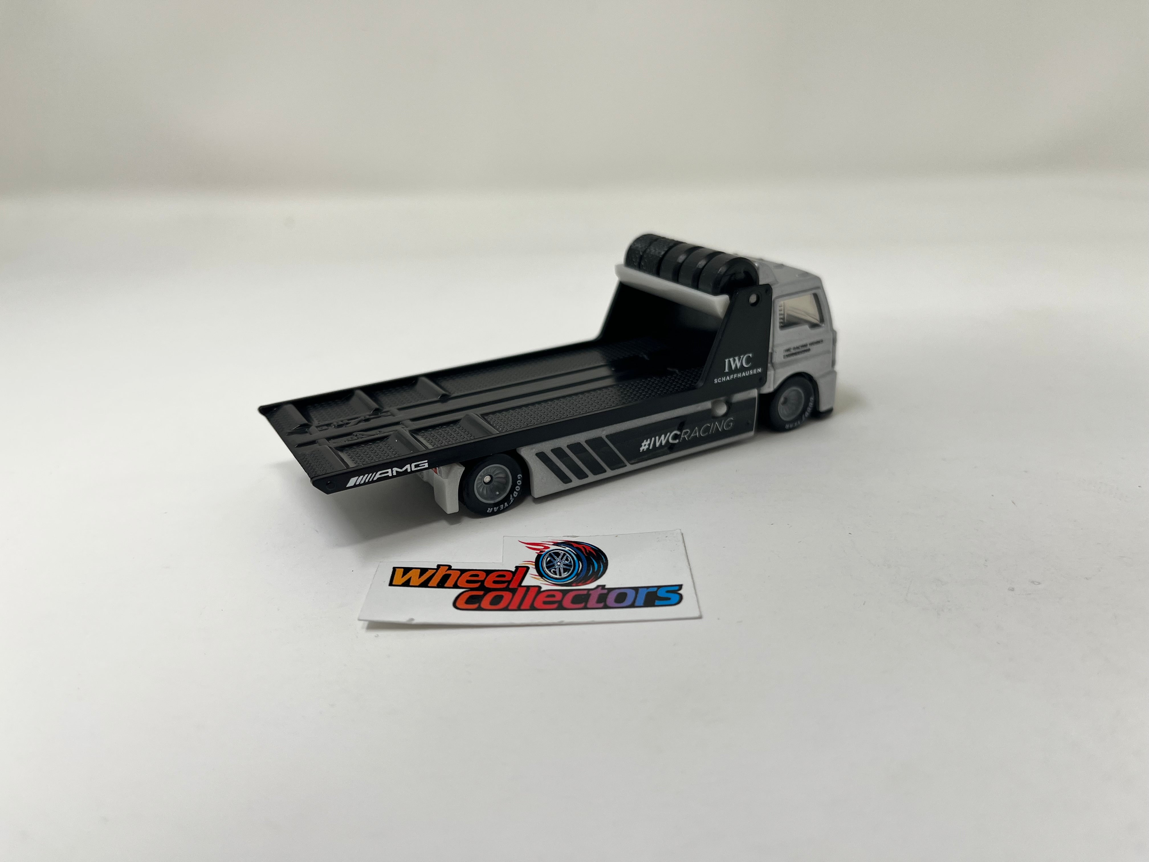 Fleet Street Car Hauler IWC Racing * Hot Wheels Team Transport 1:64 scale、mySite、hgirdovlk
